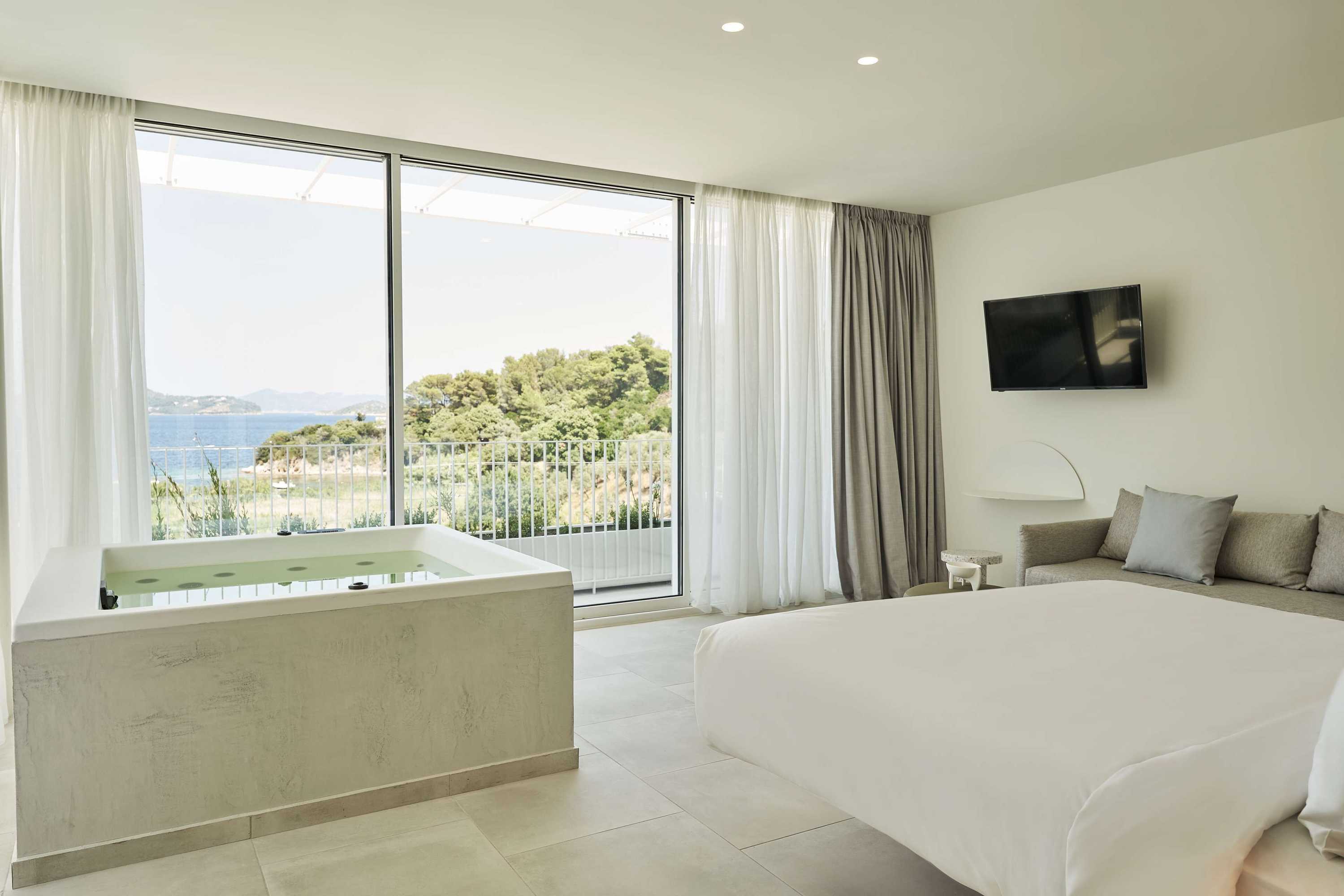 Gift card for Radisson Resort Plaza Skiathos Gift card for Radisson Resort Plaza Skiathos