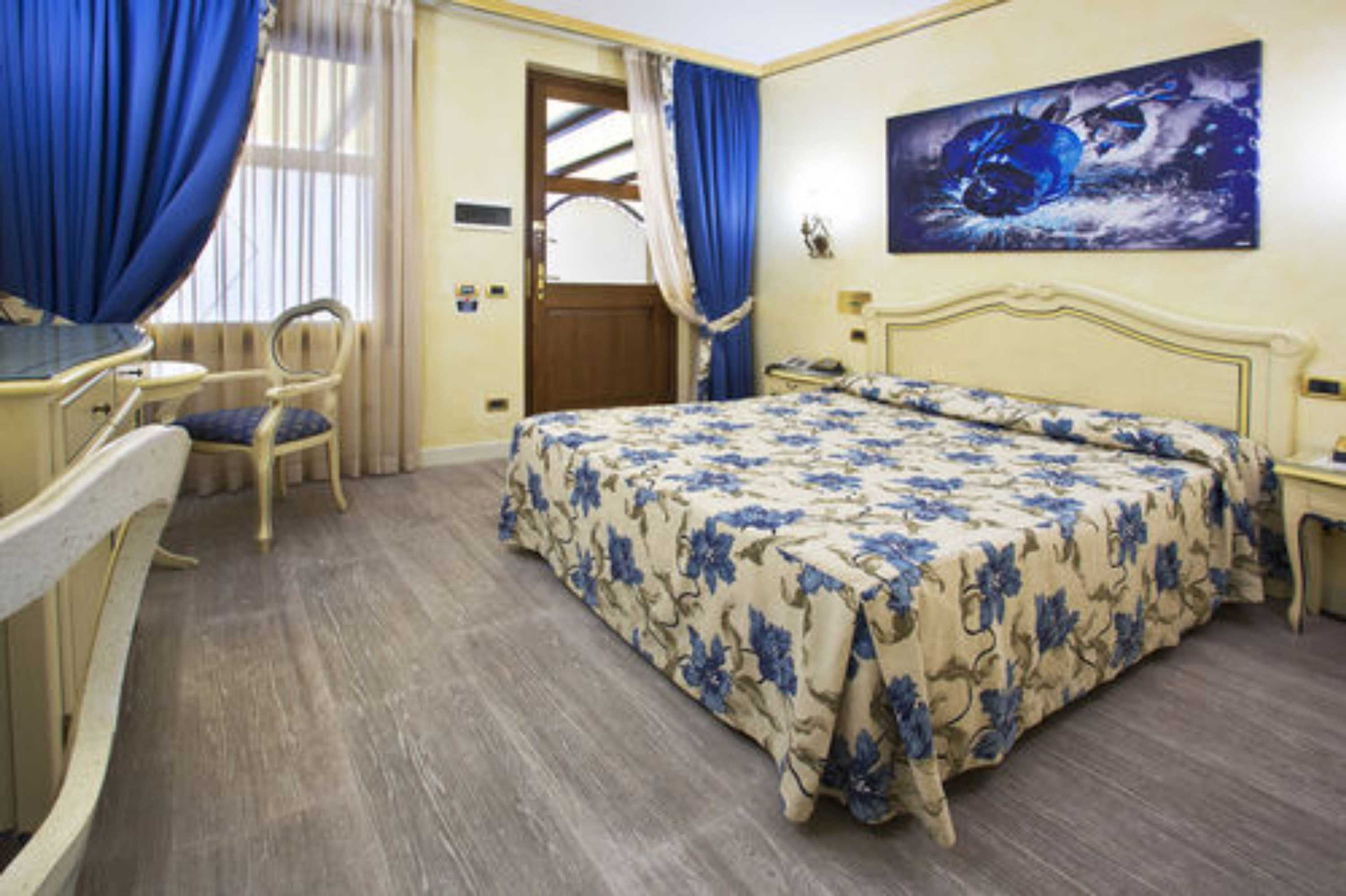 Gift card for Vip's Motel Luxury Accommodation & Spa Gift card for Vip's Motel Luxury Accommodation & Spa