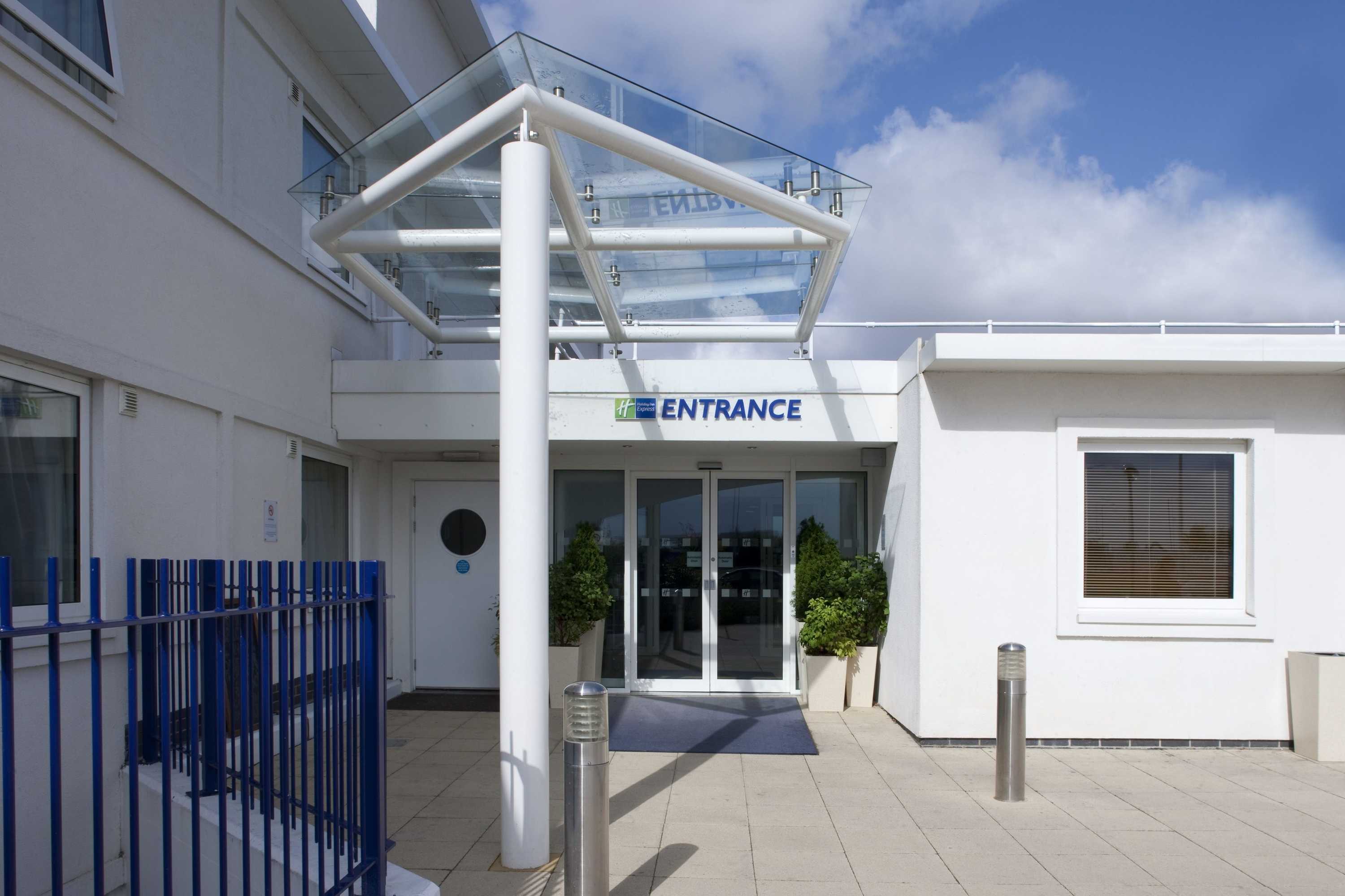 Gift card for Holiday Inn Express Ramsgate - Minster by Ihg Gift card for Holiday Inn Express Ramsgate - Minster by Ihg