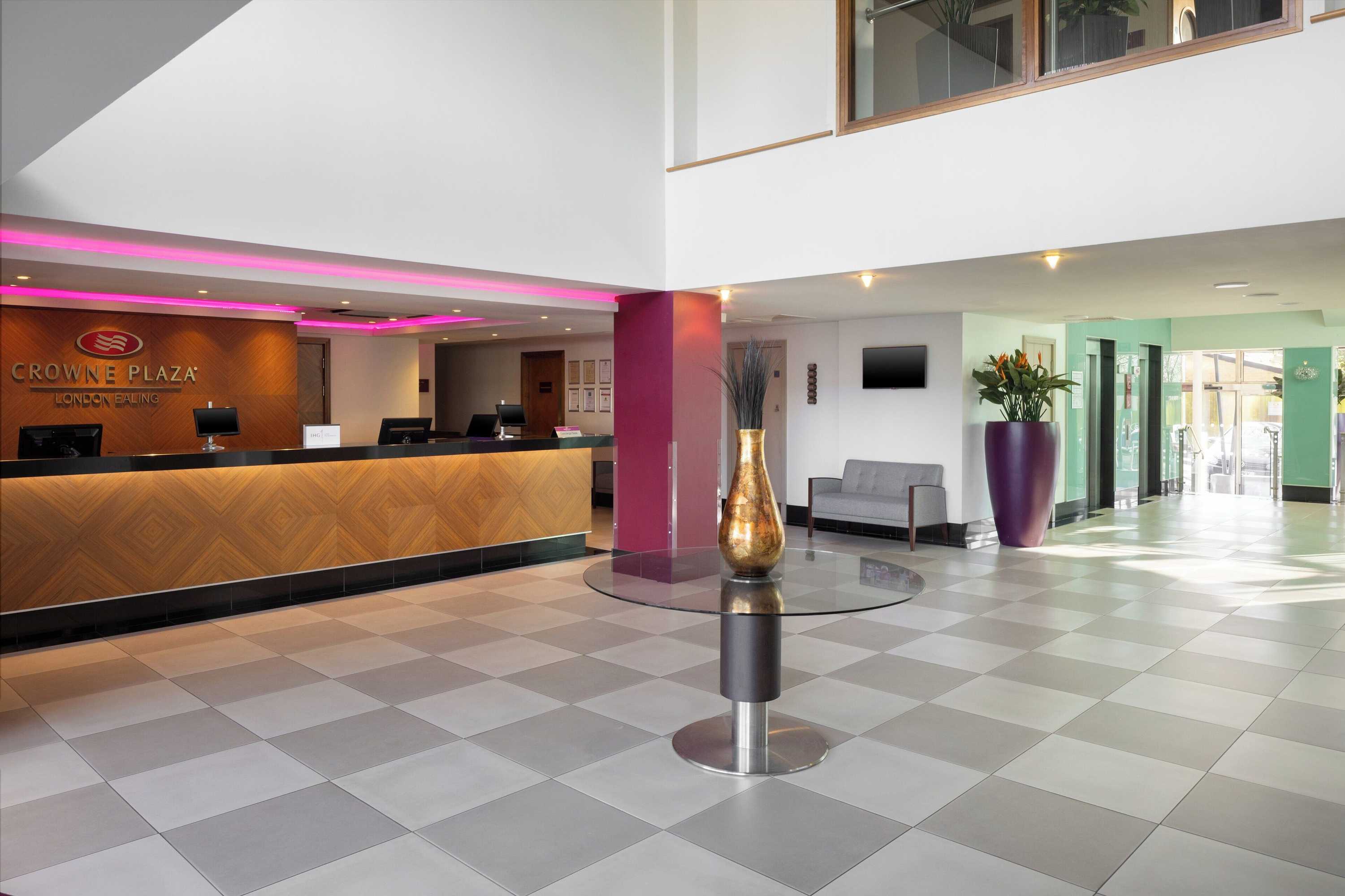 Gift card for Crowne Plaza London Ealing by Ihg Gift card for Crowne Plaza London Ealing by Ihg