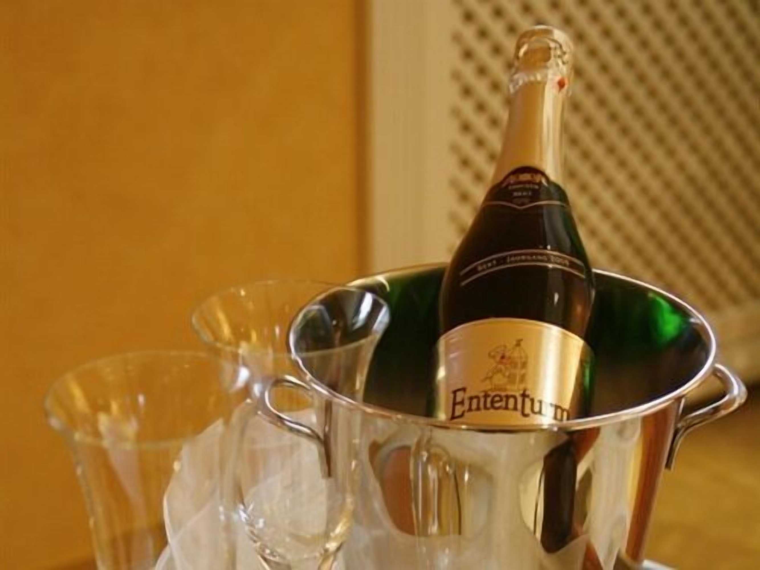 Gift card for Ententurm - Hotel Und Eventlocation Gift card for Ententurm - Hotel Und Eventlocation
