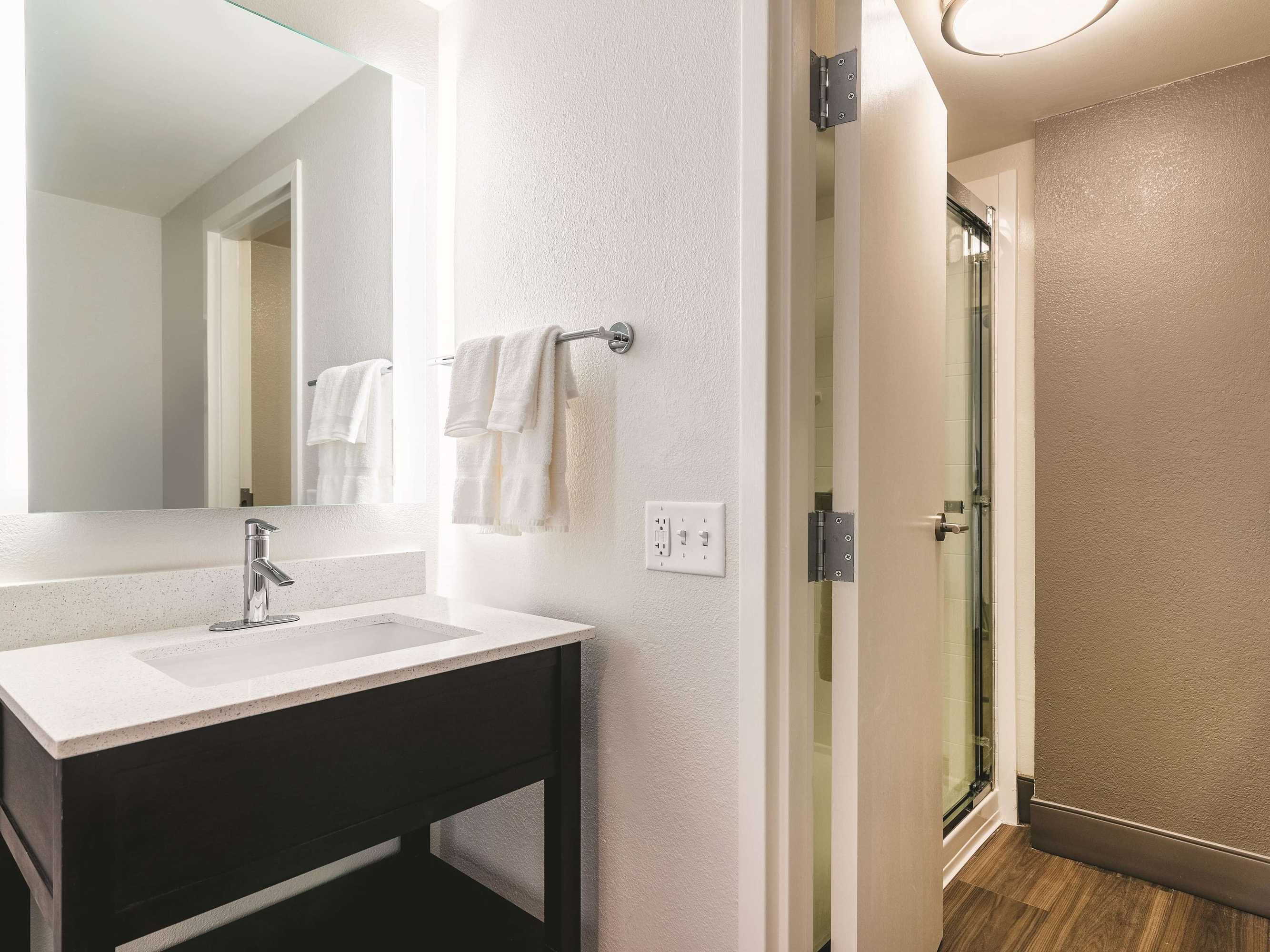 Gift card for La Quinta Inn & Suites by Wyndham Salem NH