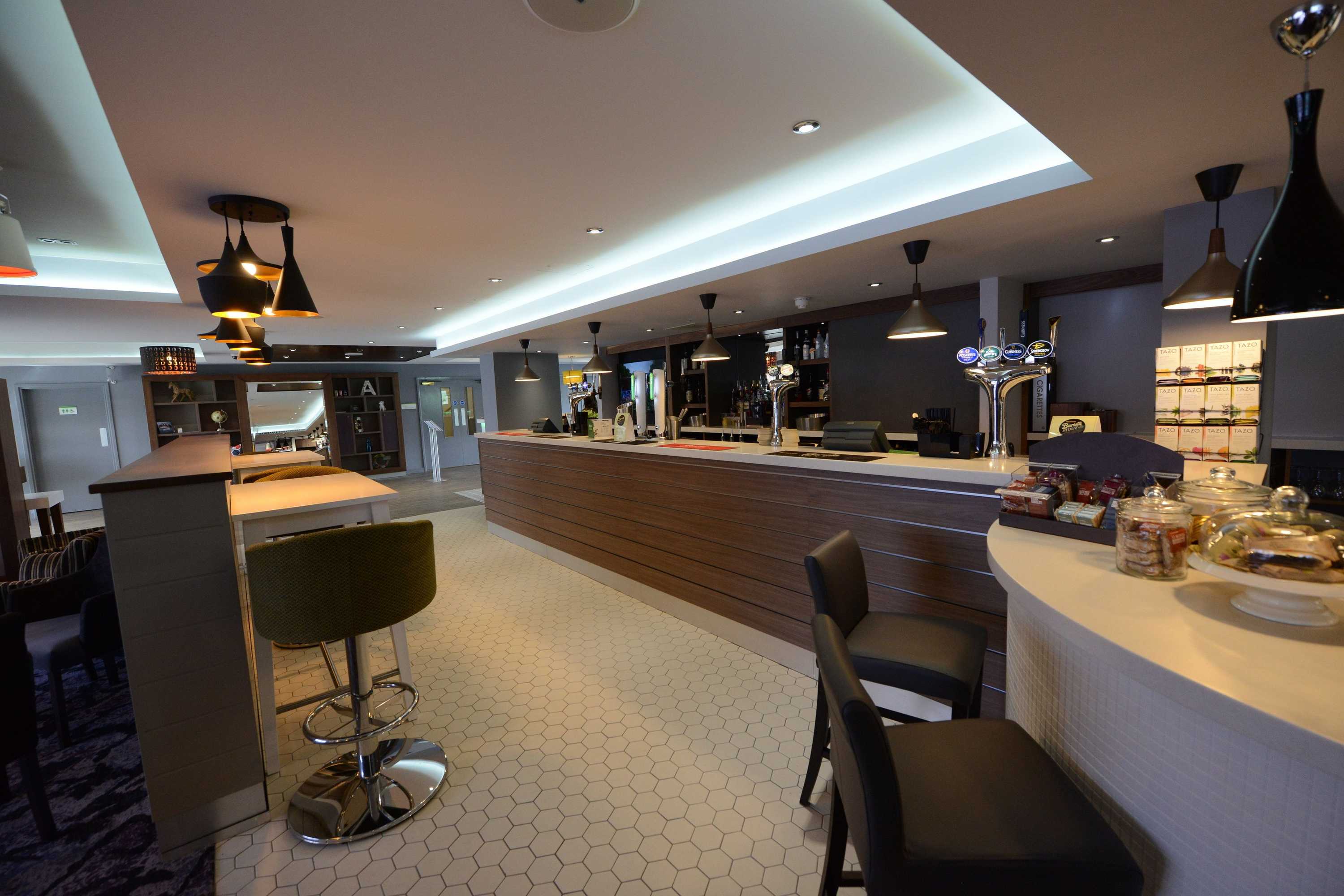 Gift card for Holiday Inn Wolverhampton - Racecourse by Ihg Gift card for Holiday Inn Wolverhampton - Racecourse by Ihg