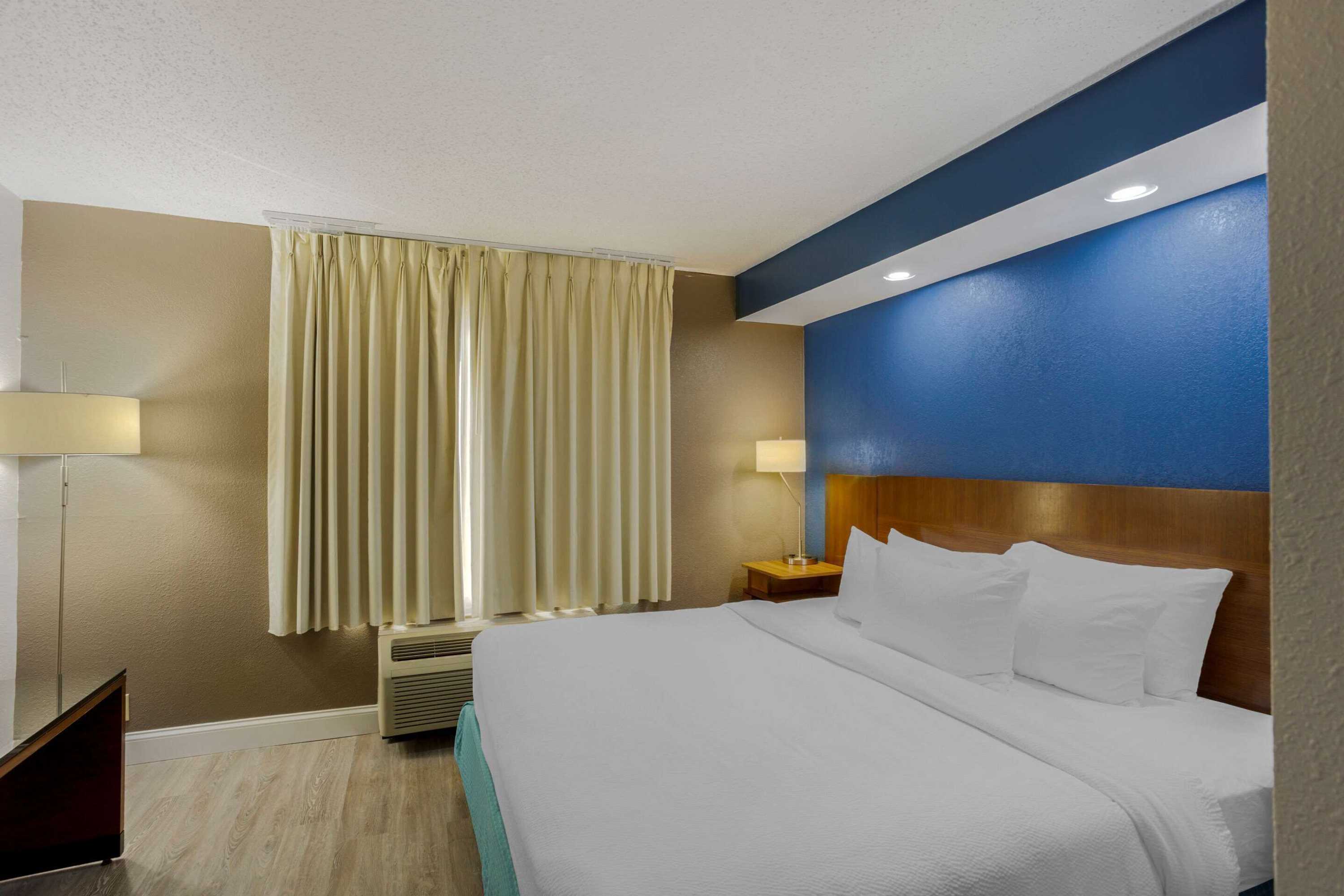 Gift card for Comfort Inn & Suites Mt Laurel-Philadelphia Gift card for Comfort Inn & Suites Mt Laurel-Philadelphia