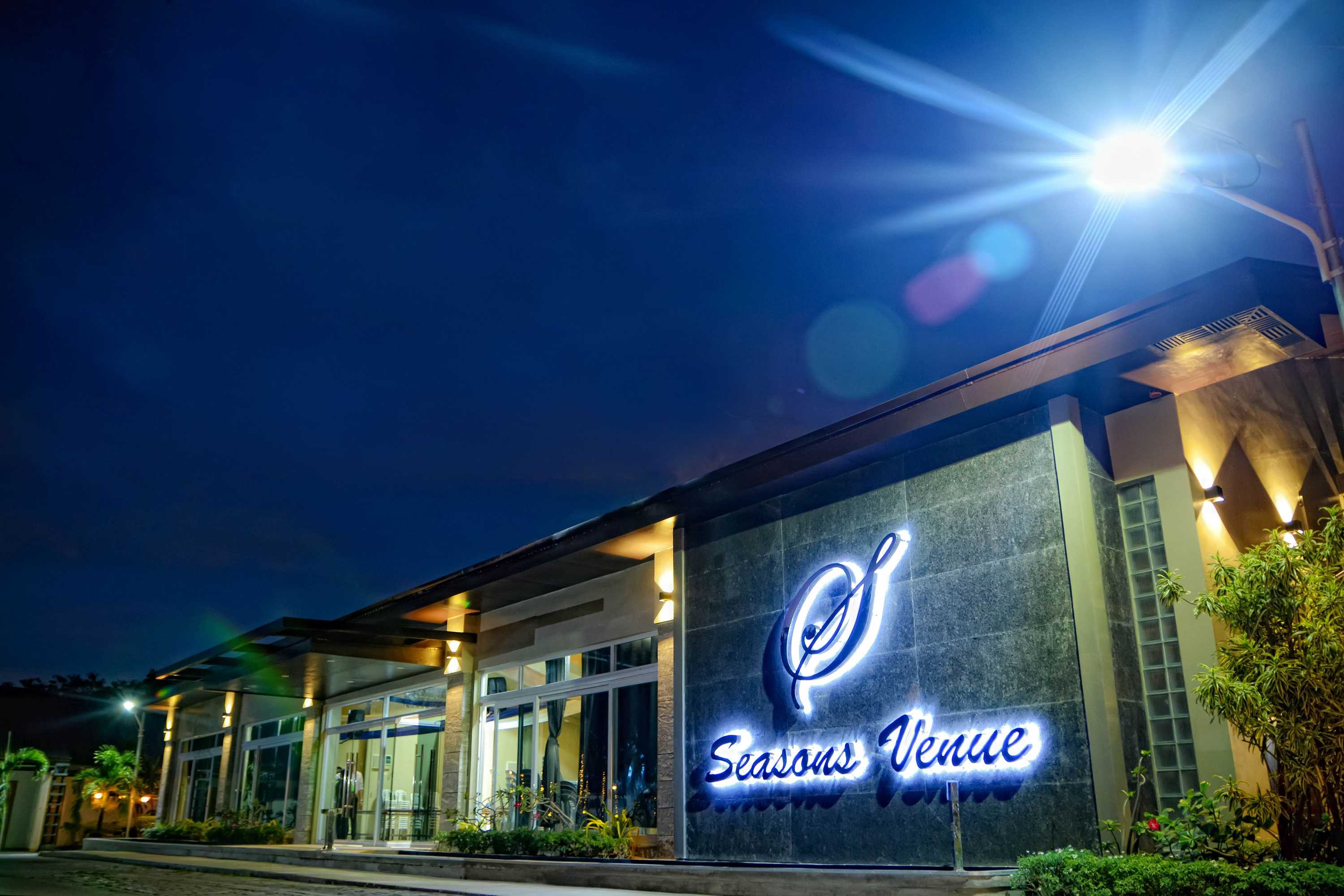 Gift card for Seasons Hotel And Convention Center