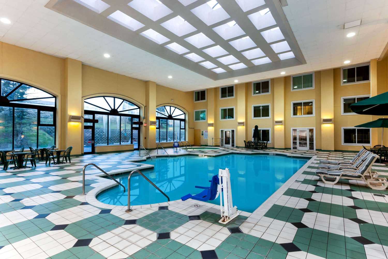 Gift card for La Quinta Inn & Suites by Wyndham Milwaukee Bayshore Area