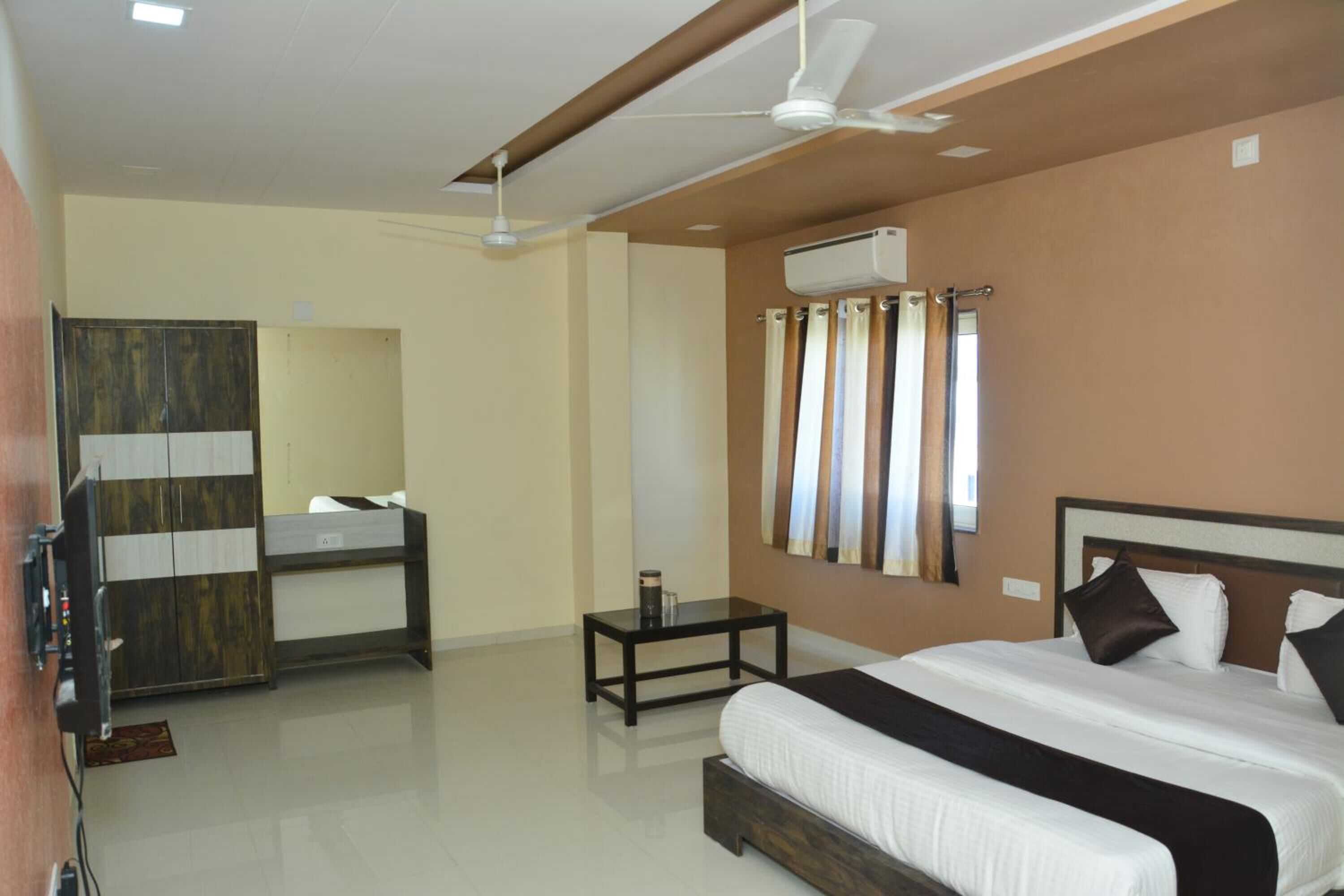 Gift card for Hotel Savera Palace Gift card for Hotel Savera Palace