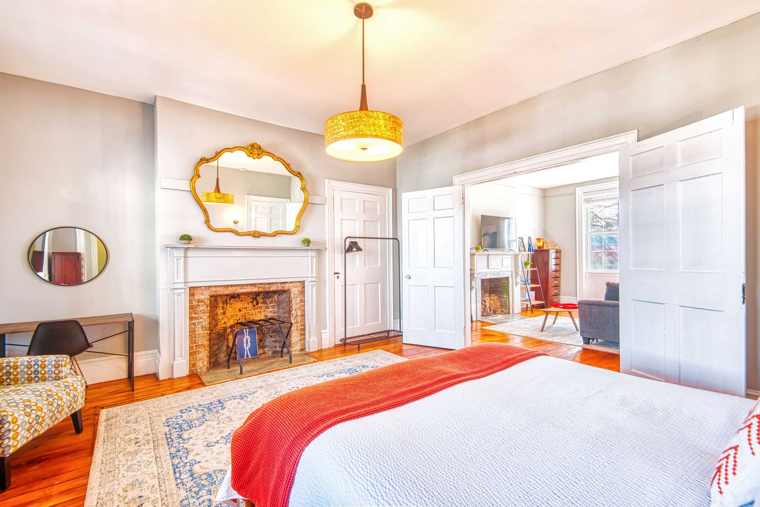 Gift card for Hudson Mariner