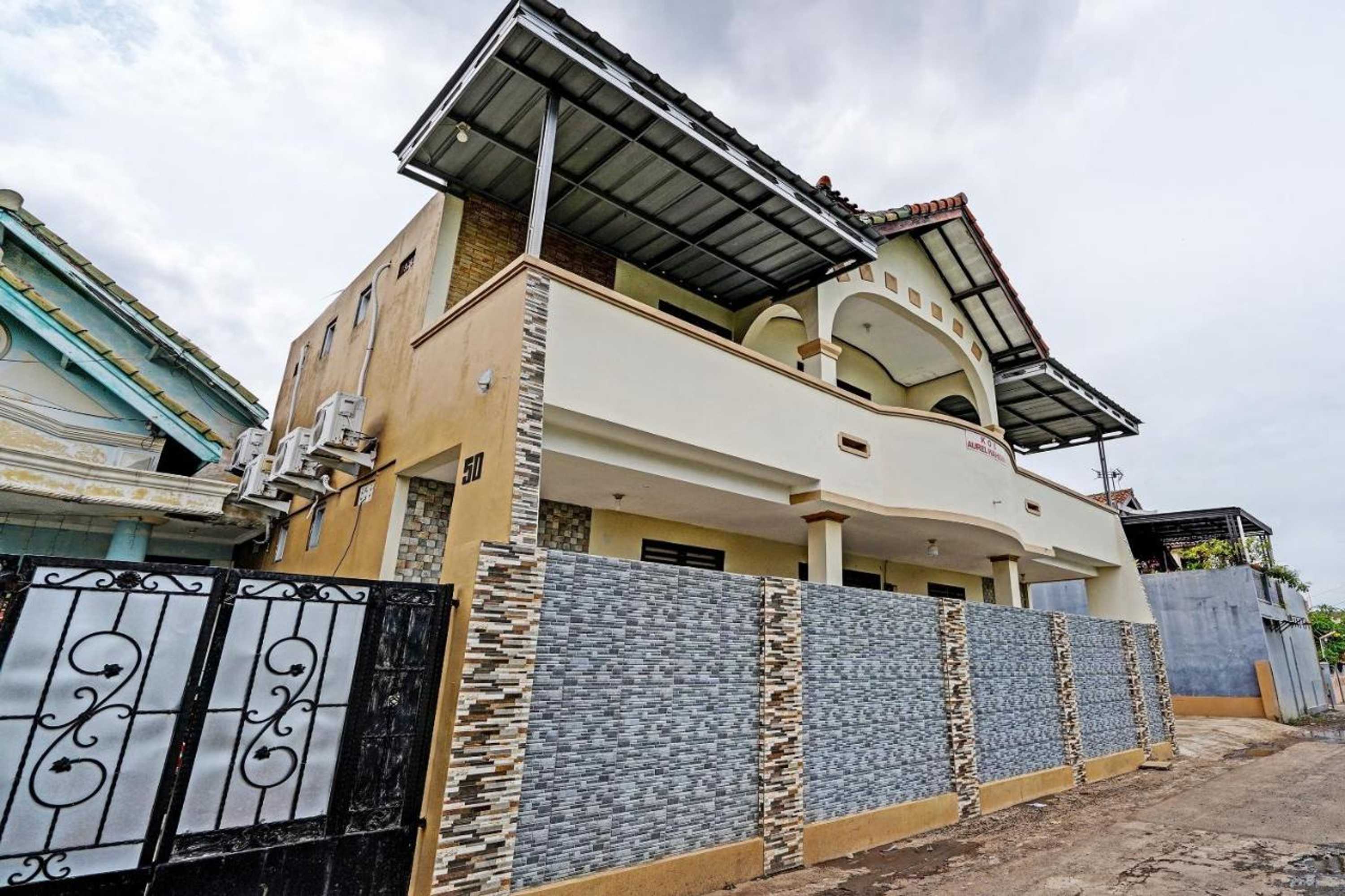 Gift card for Oyo 92062 Pondok Aurel Wahidin