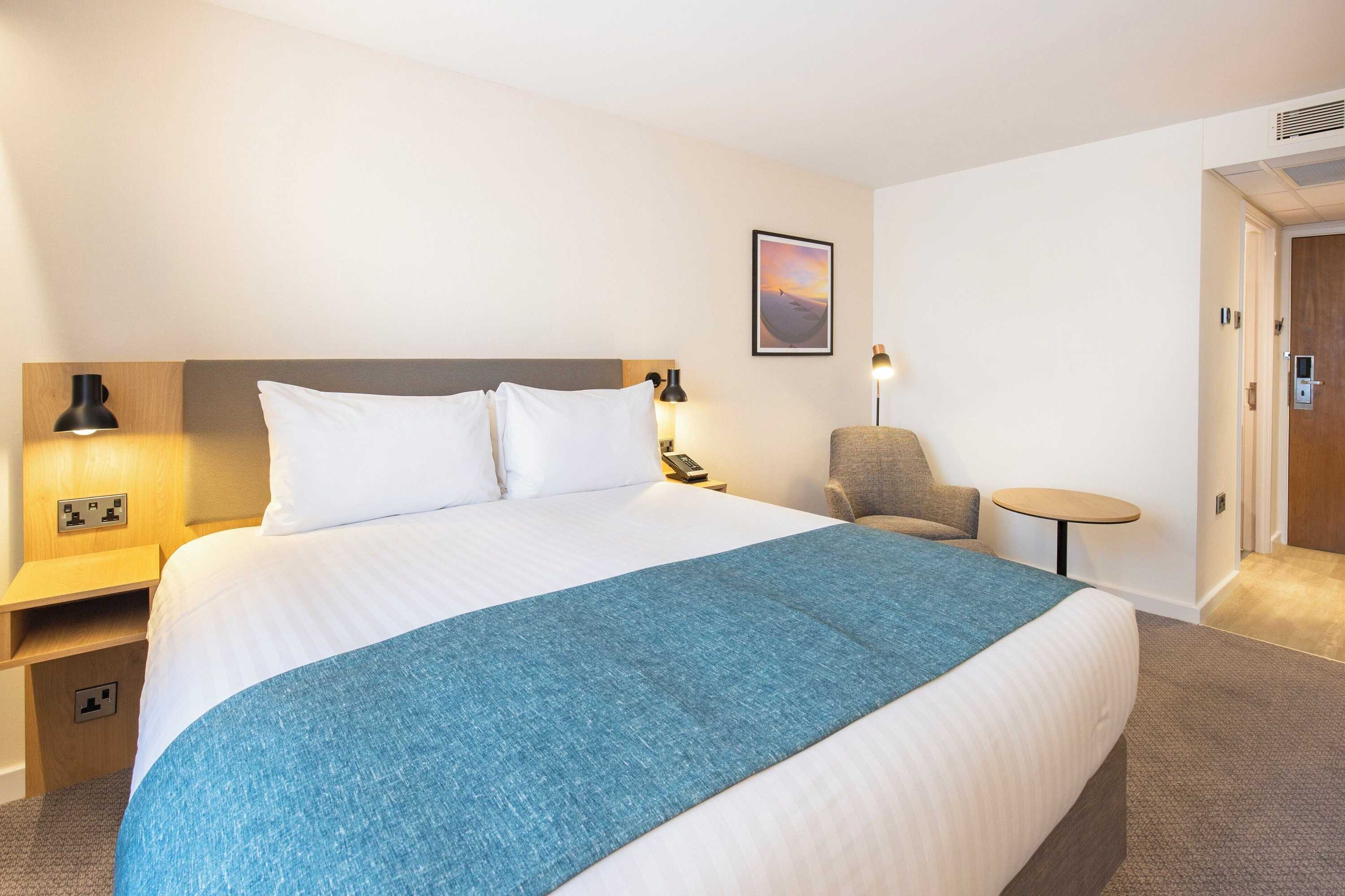 Gift card for Holiday Inn Bristol Airport by Ihg Gift card for Holiday Inn Bristol Airport by Ihg