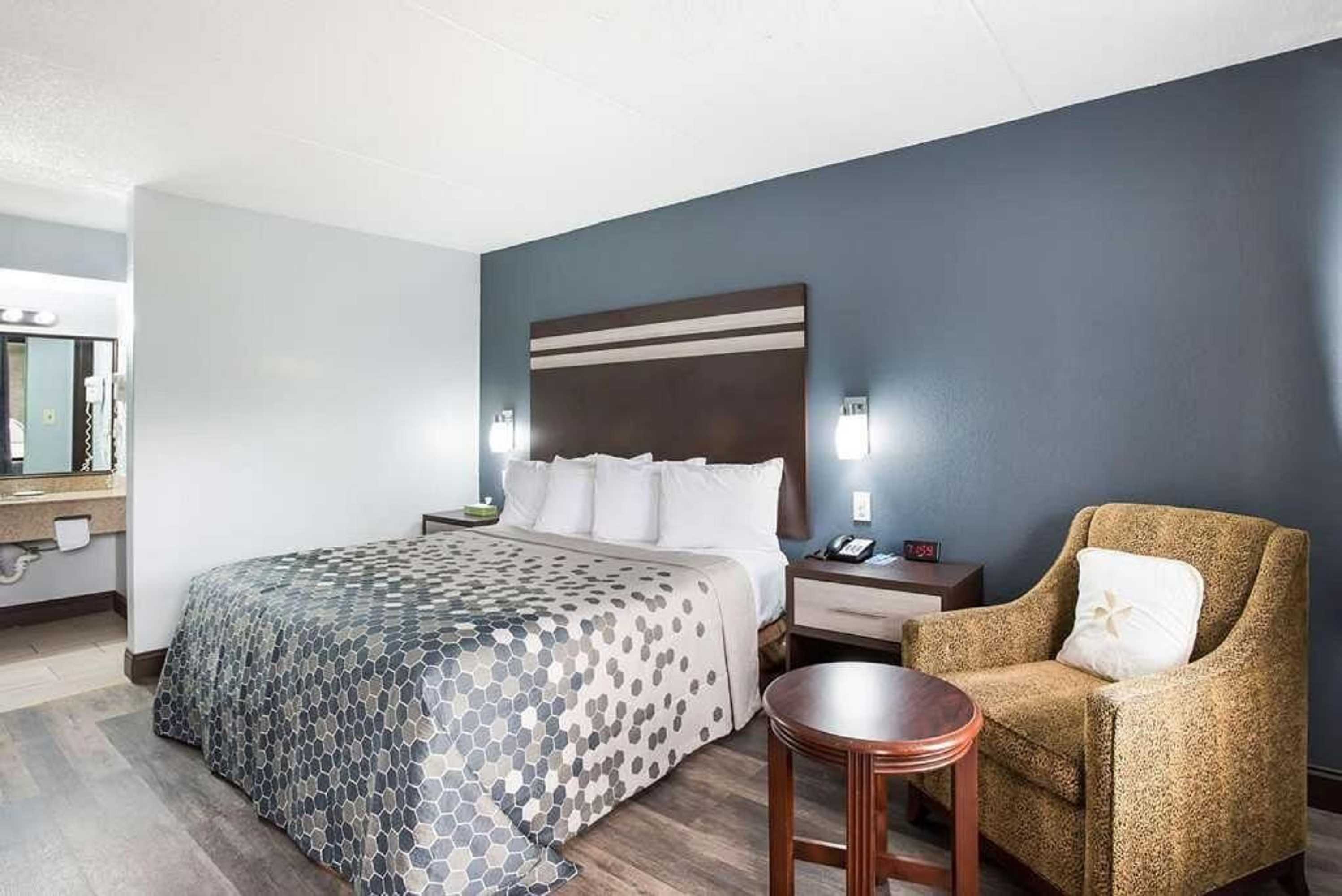 Gift card for Red Carpet Inn & Suites Hammonton West/winslow Township