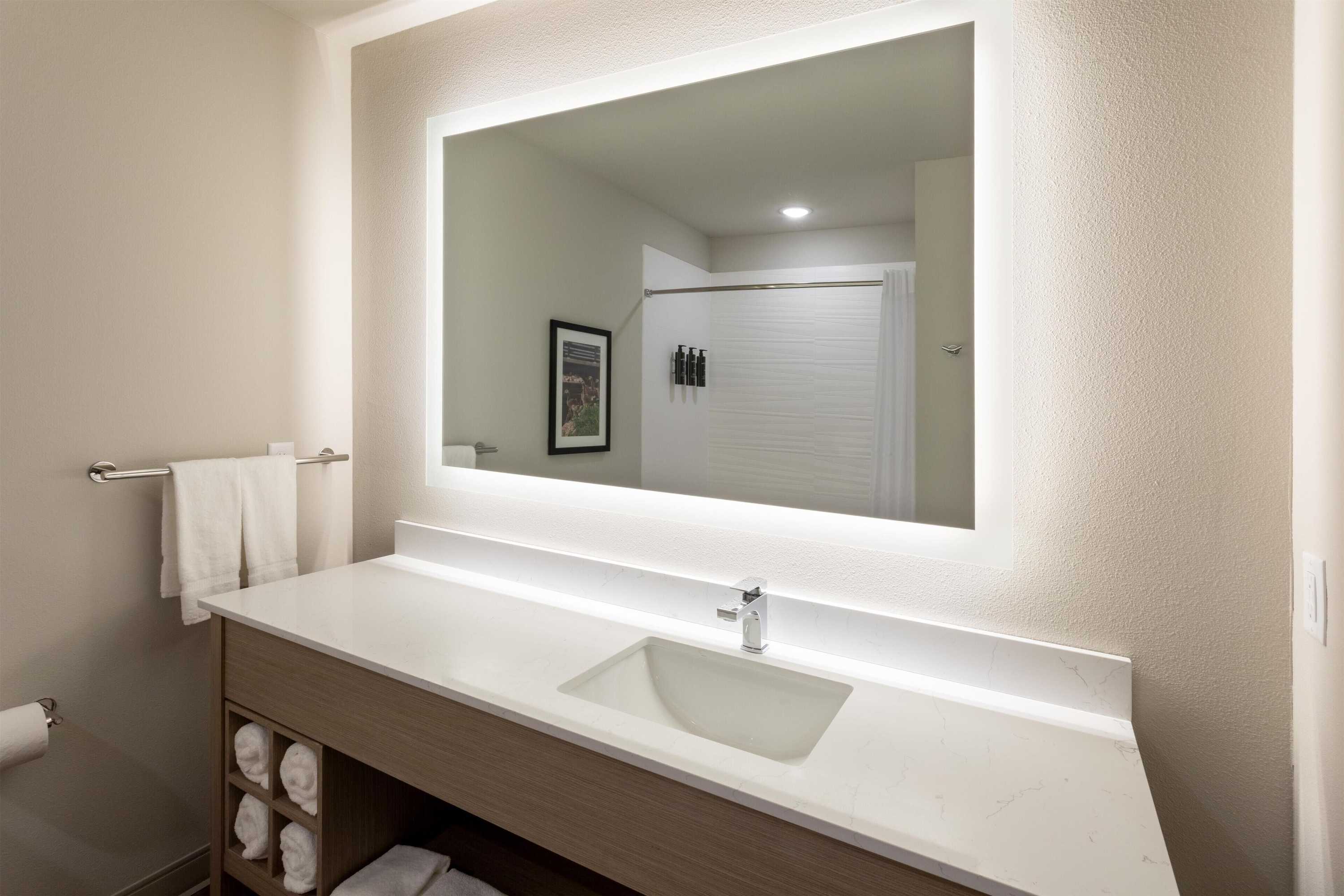 Gift card for Grandstay Hotel & Suites Kaukauna