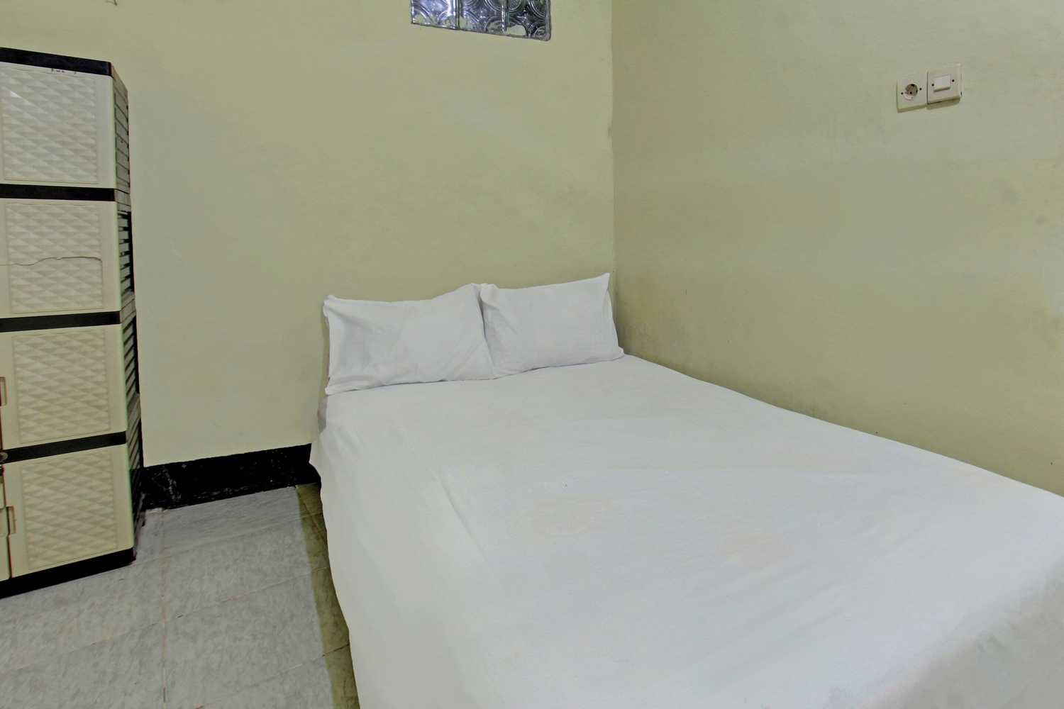 Gift card for Spot ON 92882 Penginapan 3 Bersaudara Near Pasar Sengkol Gift card for Spot ON 92882 Penginapan 3 Bersaudara Near Pasar Sengkol