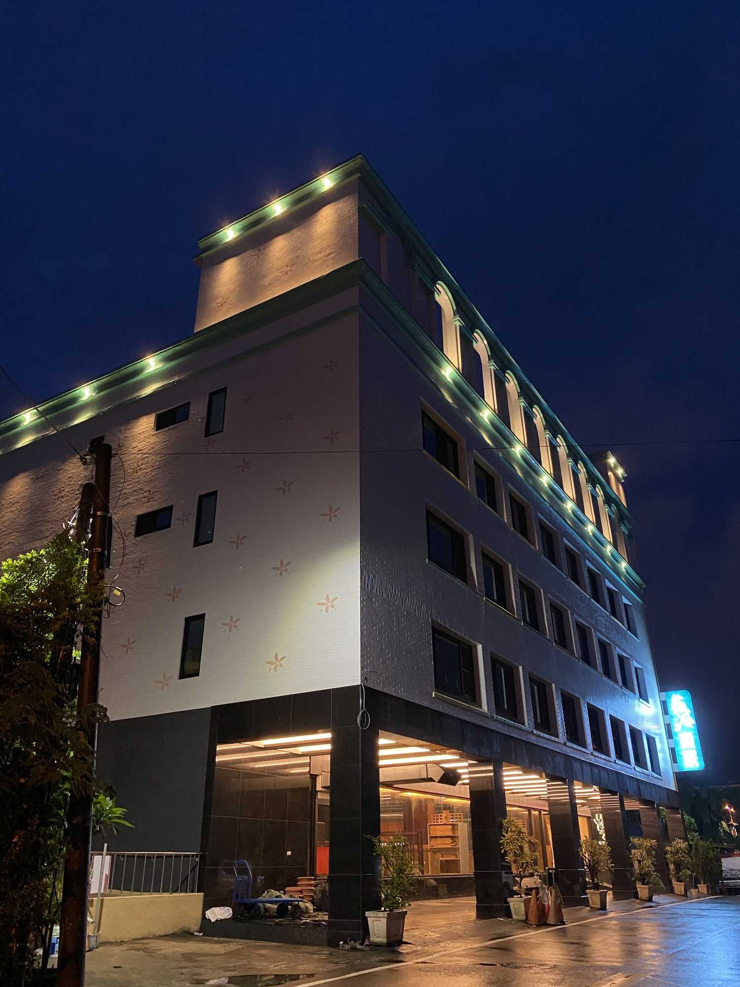 Gift card for Weifeng Boutique Business Hotel Gift card for Weifeng Boutique Business Hotel