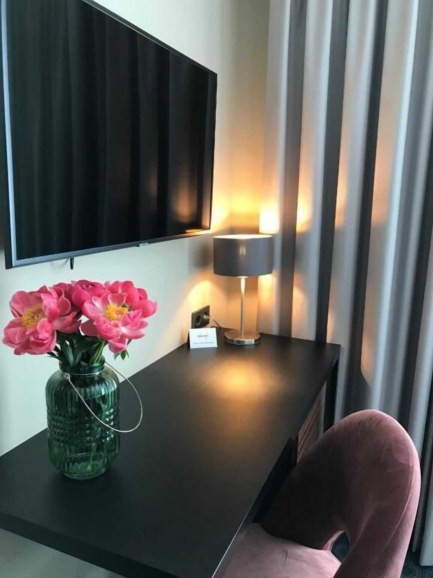 Gift card for Ross Hotel