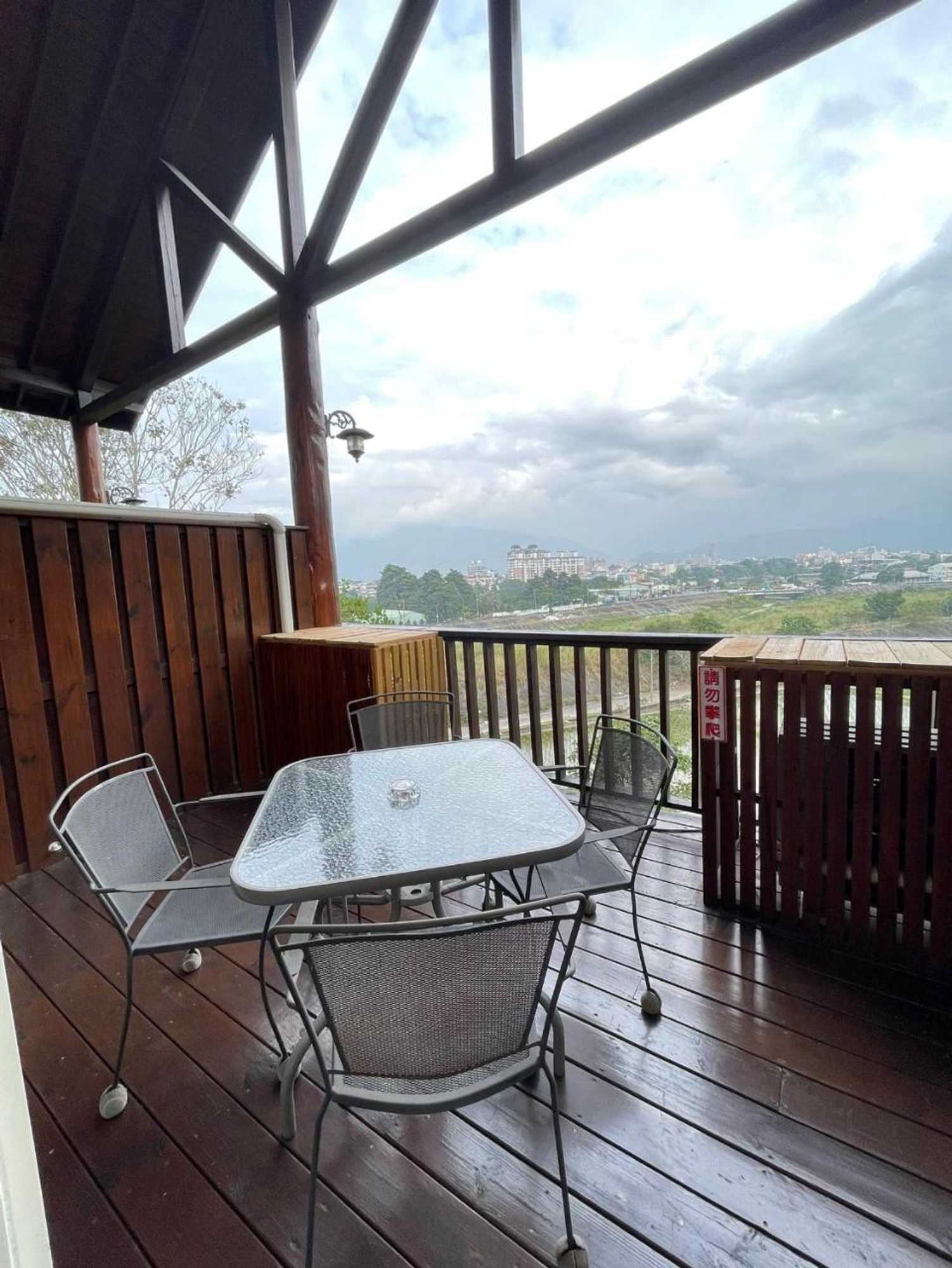 Gift card for Moon River Villa