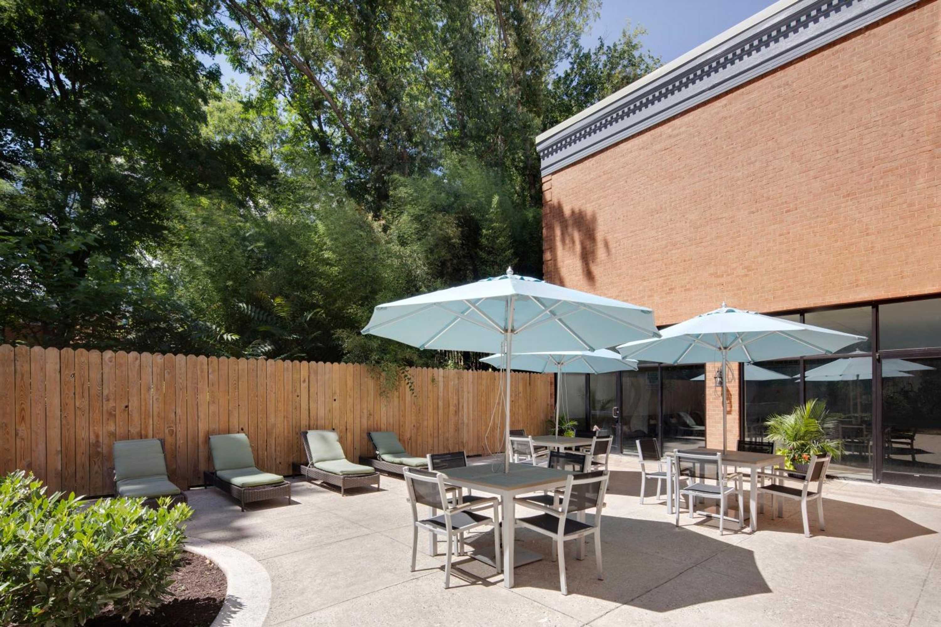 Gift card for Holiday Inn Charlottesville-Univ Area by Ihg Gift card for Holiday Inn Charlottesville-Univ Area by Ihg