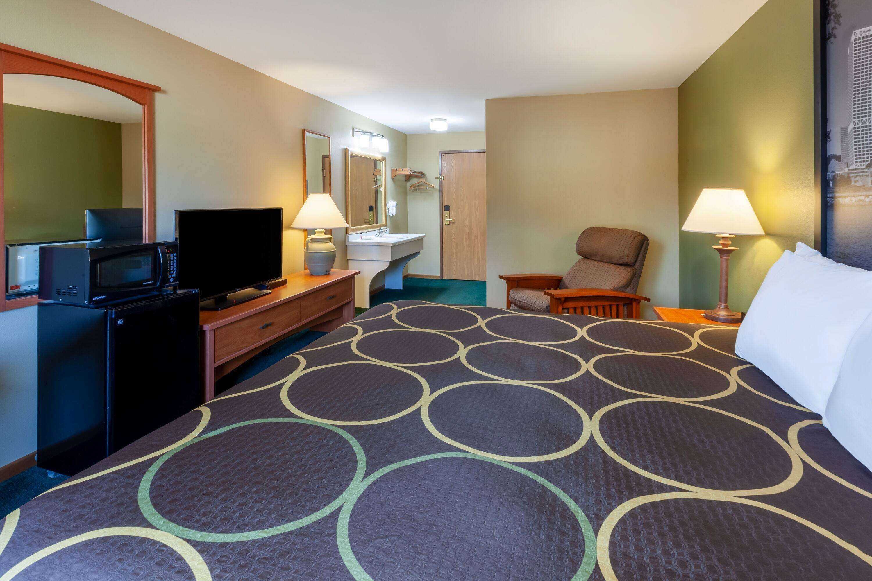 Gift card for Super 8 by Wyndham Berlin WI Gift card for Super 8 by Wyndham Berlin WI