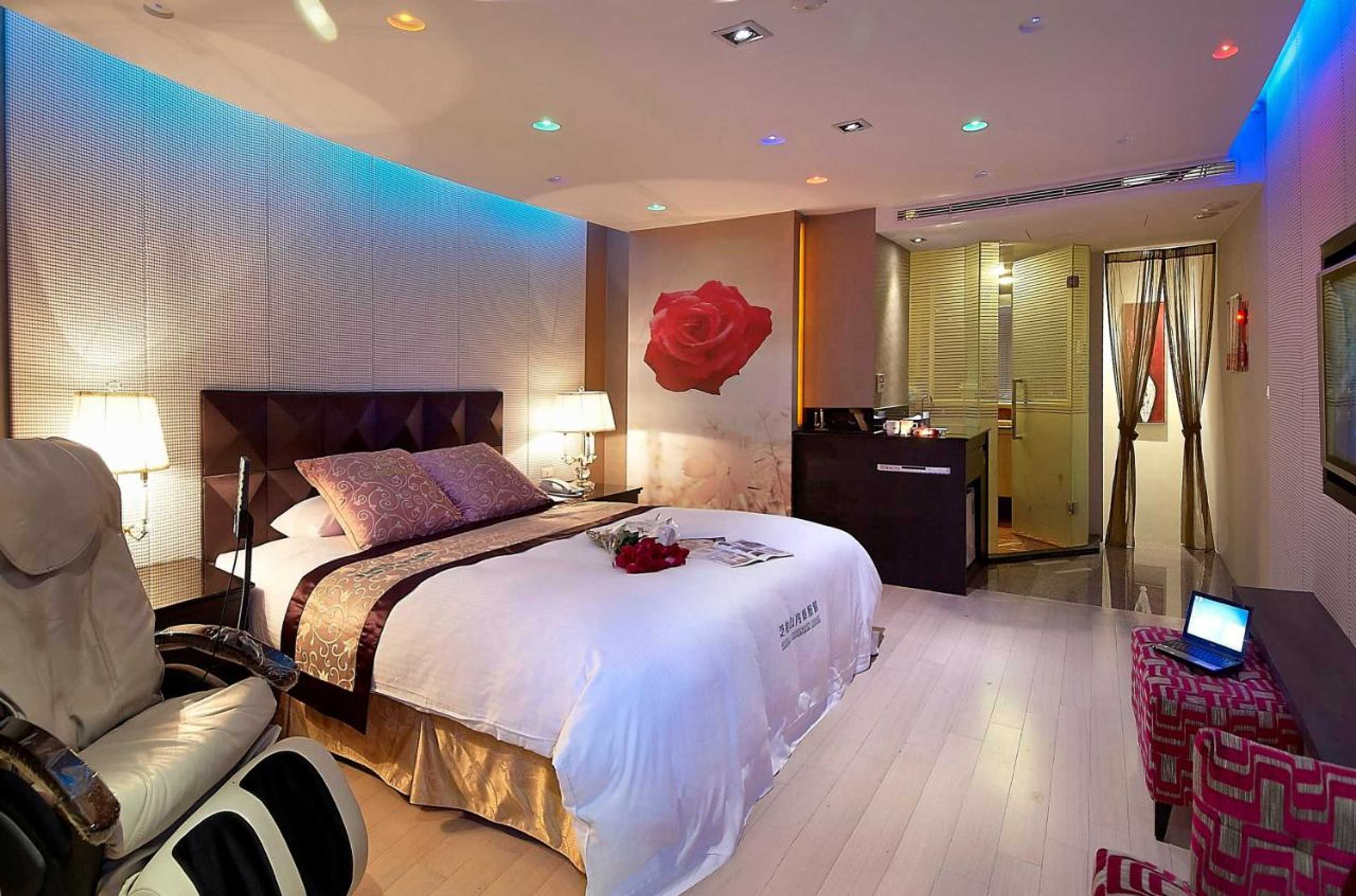 Gift card for Zhi Baishan Motel