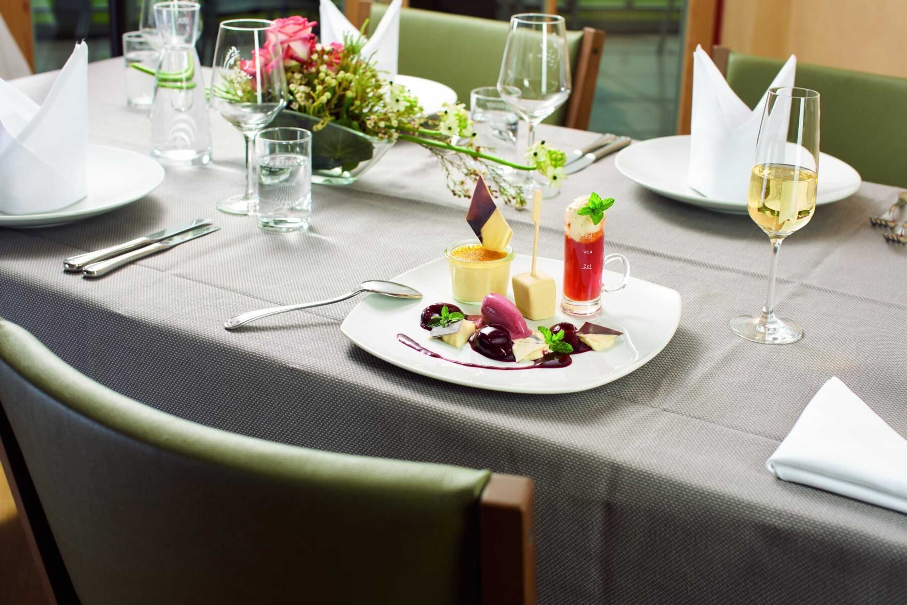 Gift card for Wo Der Hahn Kräht