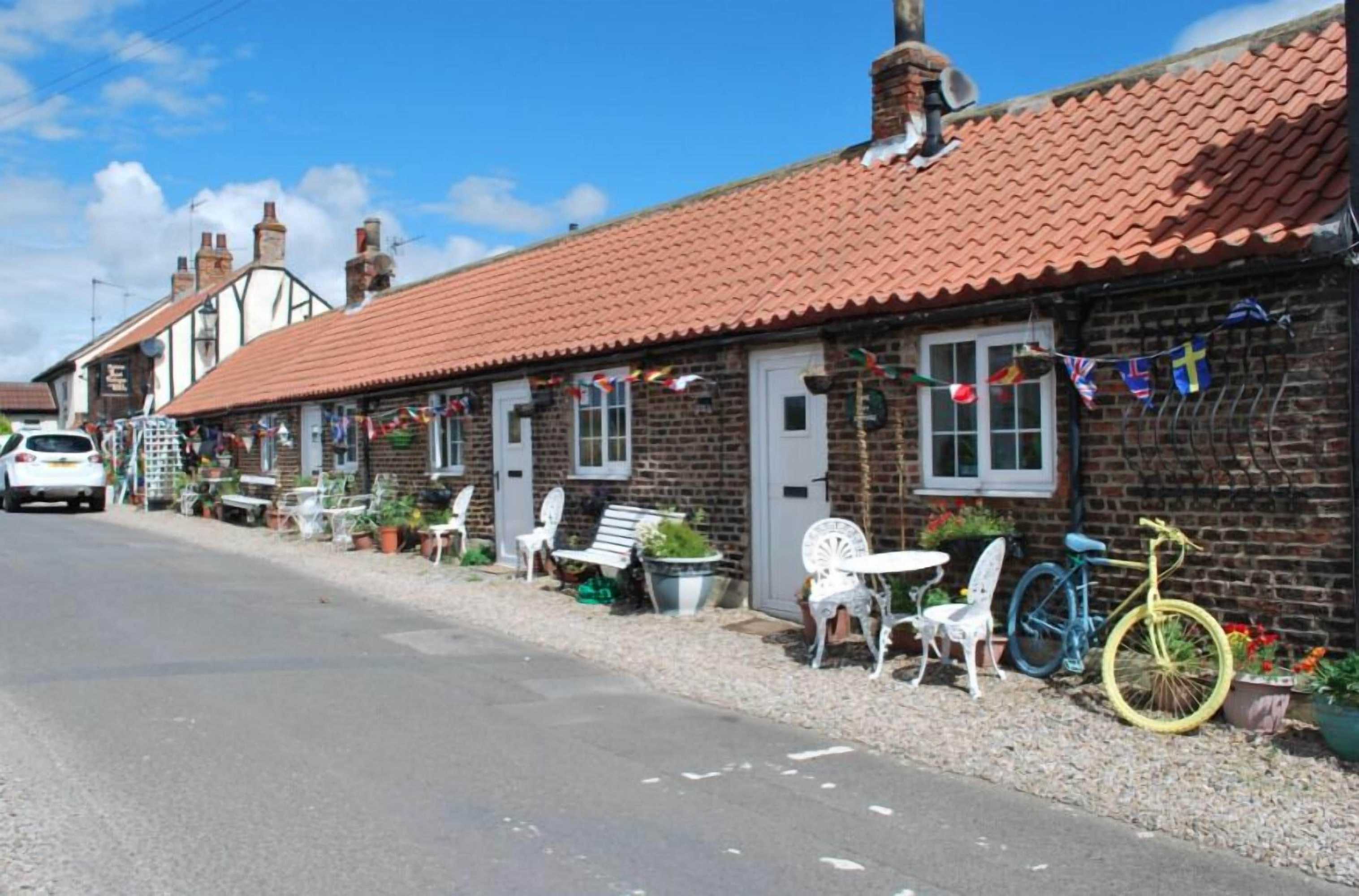 Gift card for Oyo Yarm Cottages Gift card for Oyo Yarm Cottages