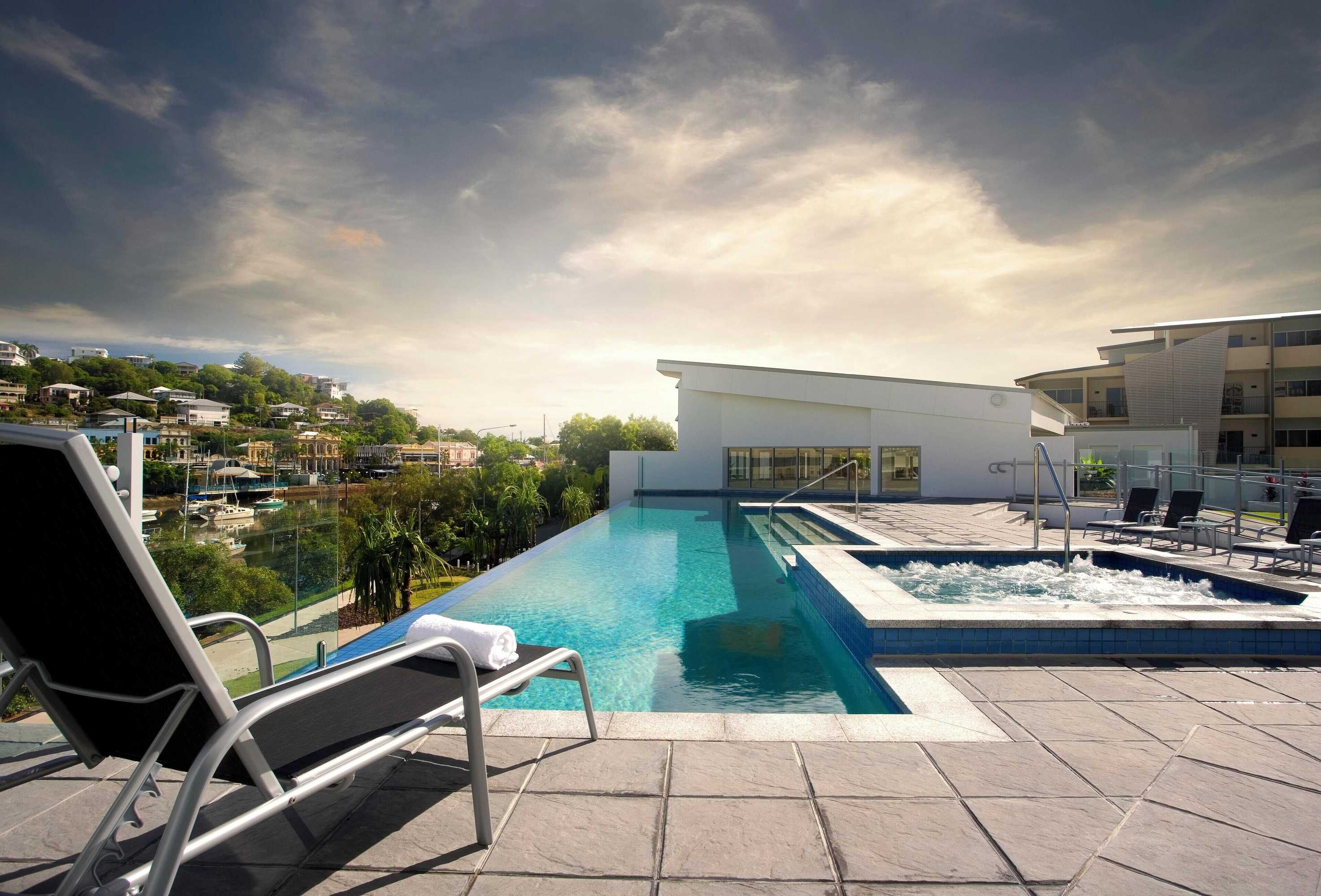 Gift card for Oaks Townsville Gateway Suites Gift card for Oaks Townsville Gateway Suites