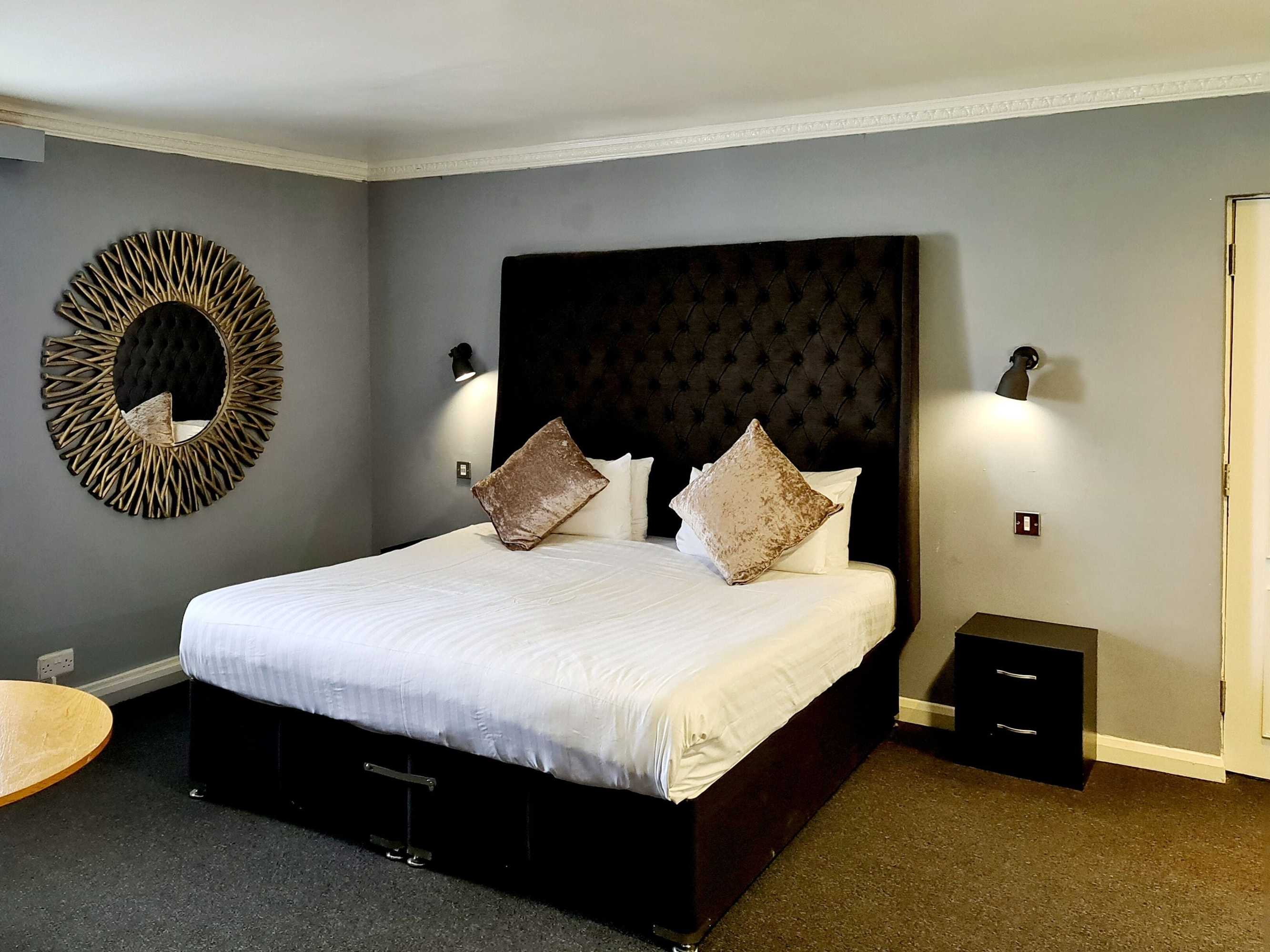 Gift card for Barons Court Hotel Walsall Gift card for Barons Court Hotel Walsall