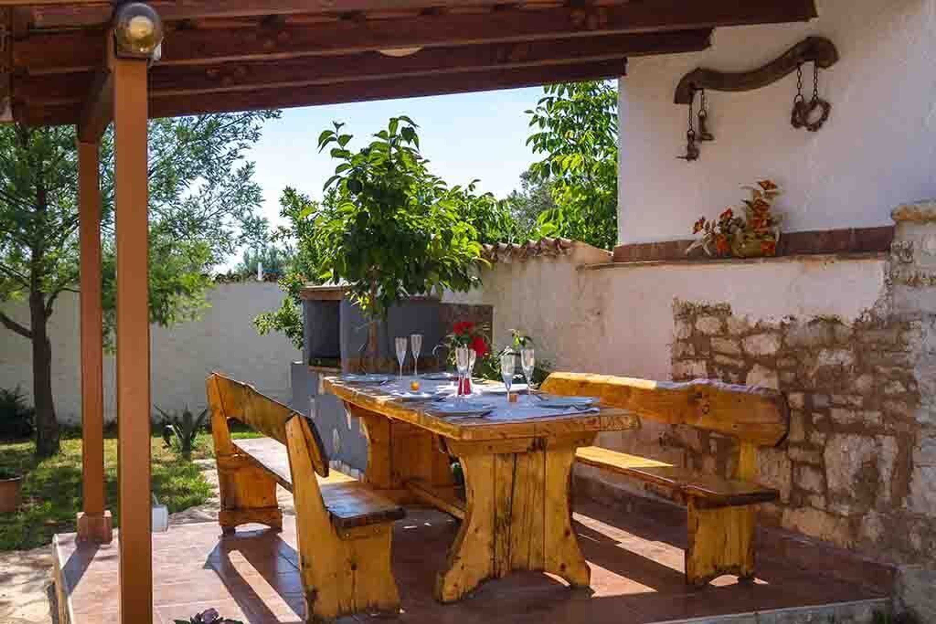 Gift card for Holiday House Emily With a Pool