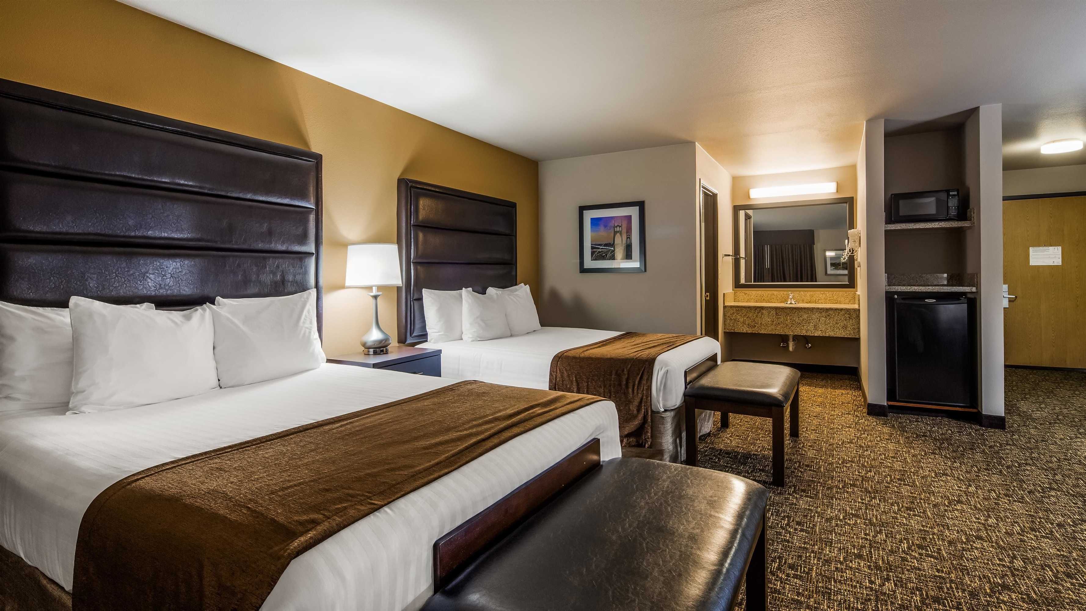 Gift card for Best Western Oak Meadows Inn Gift card for Best Western Oak Meadows Inn
