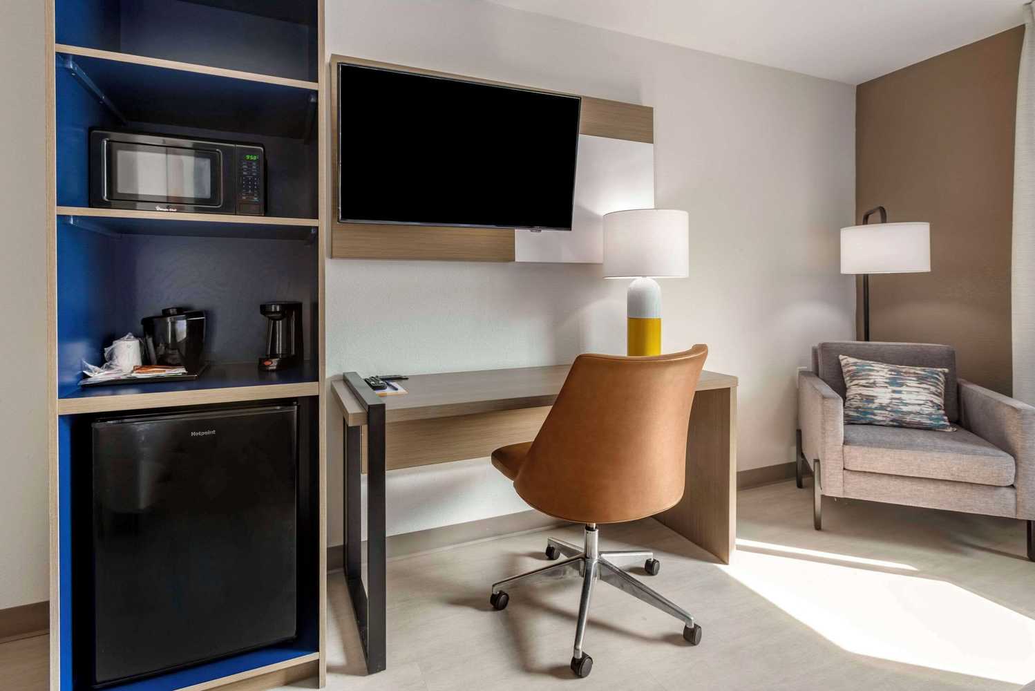 Gift card for Comfort Inn Philadelphia International Airport West