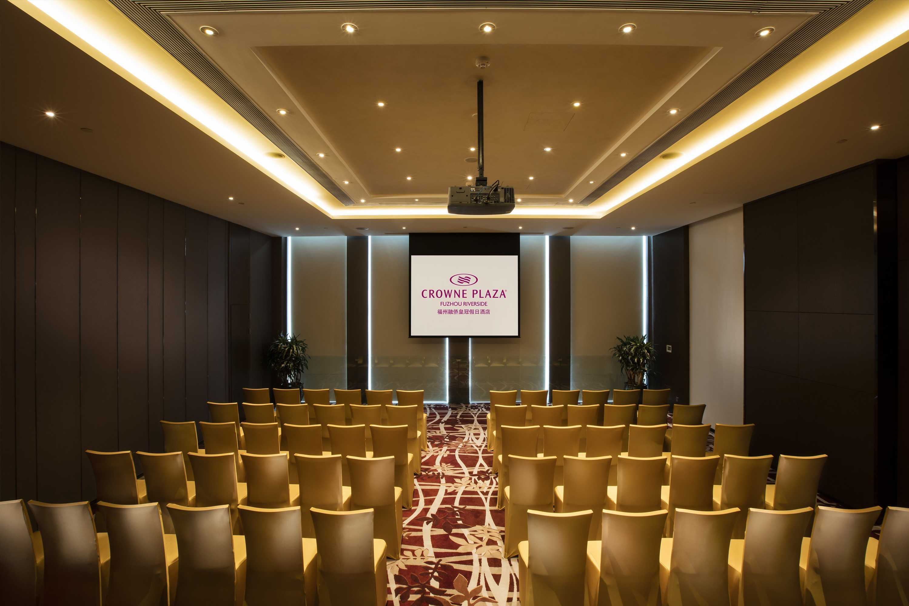 Gift card for Crowne Plaza Fuzhou Riverside by Ihg Gift card for Crowne Plaza Fuzhou Riverside by Ihg