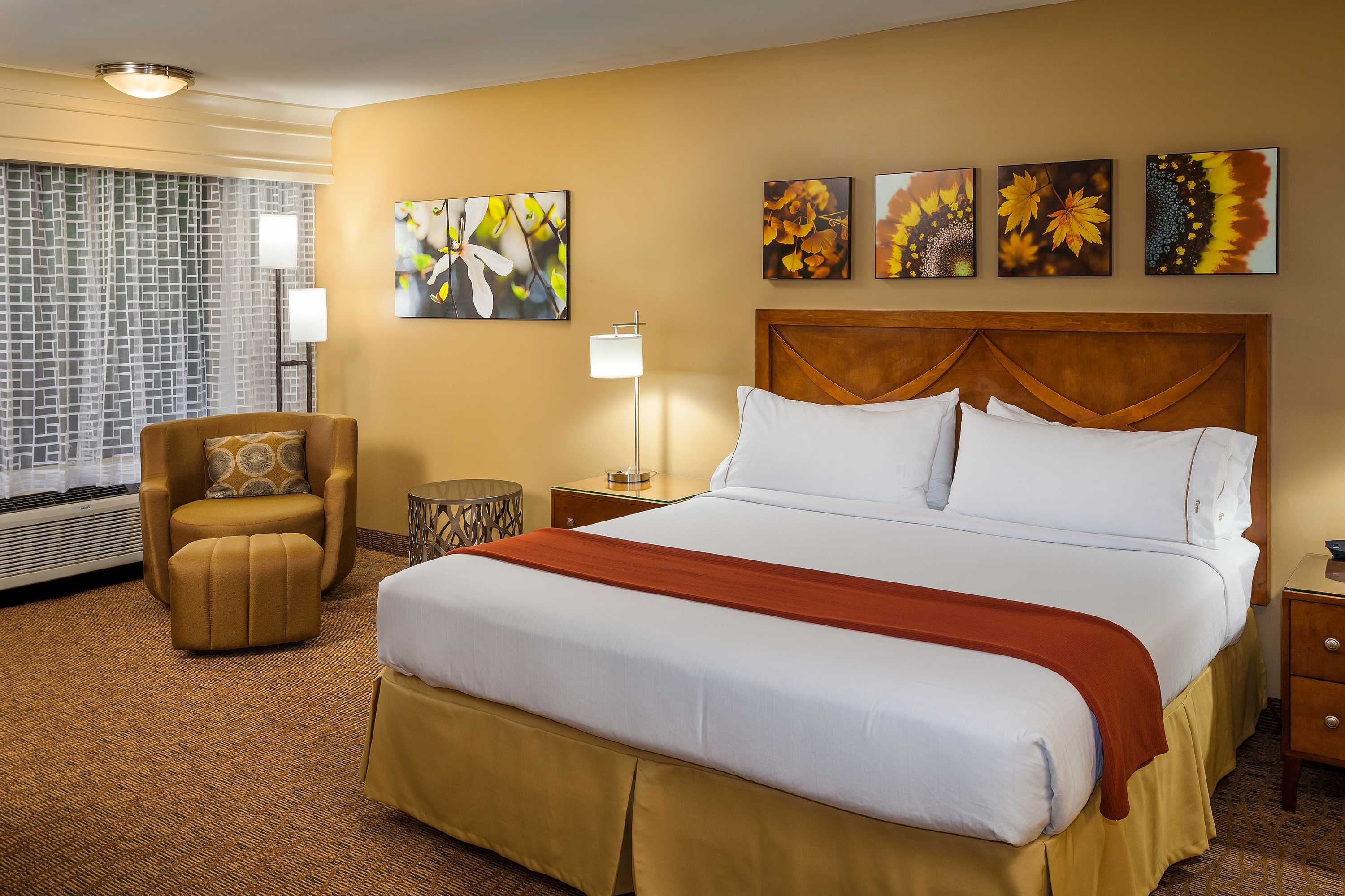 Gift card for Holiday Inn Express Simi Valley by Ihg Gift card for Holiday Inn Express Simi Valley by Ihg