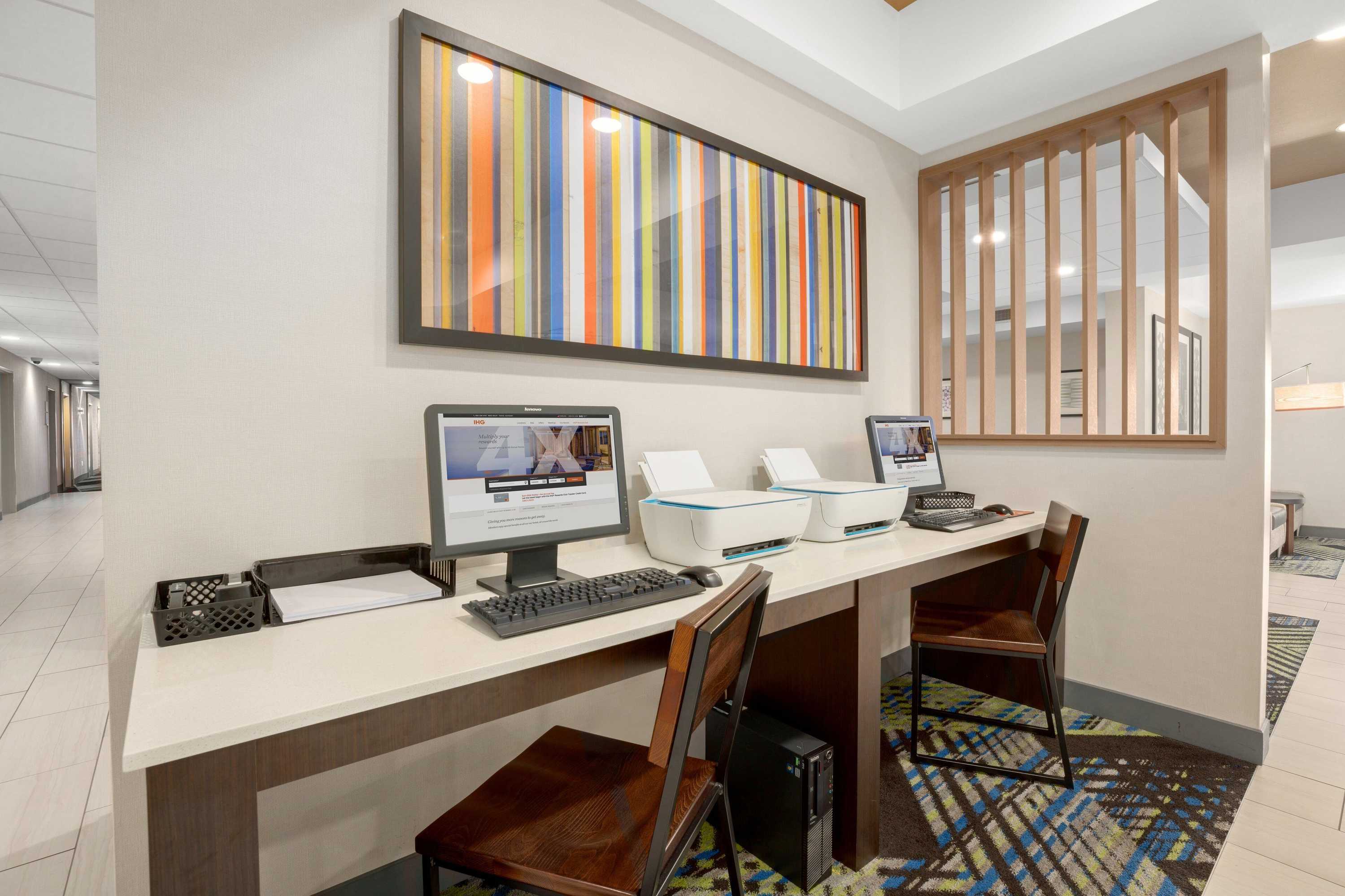 Gift card for Holiday Inn Express Suites Sumner by Ihg Gift card for Holiday Inn Express Suites Sumner by Ihg