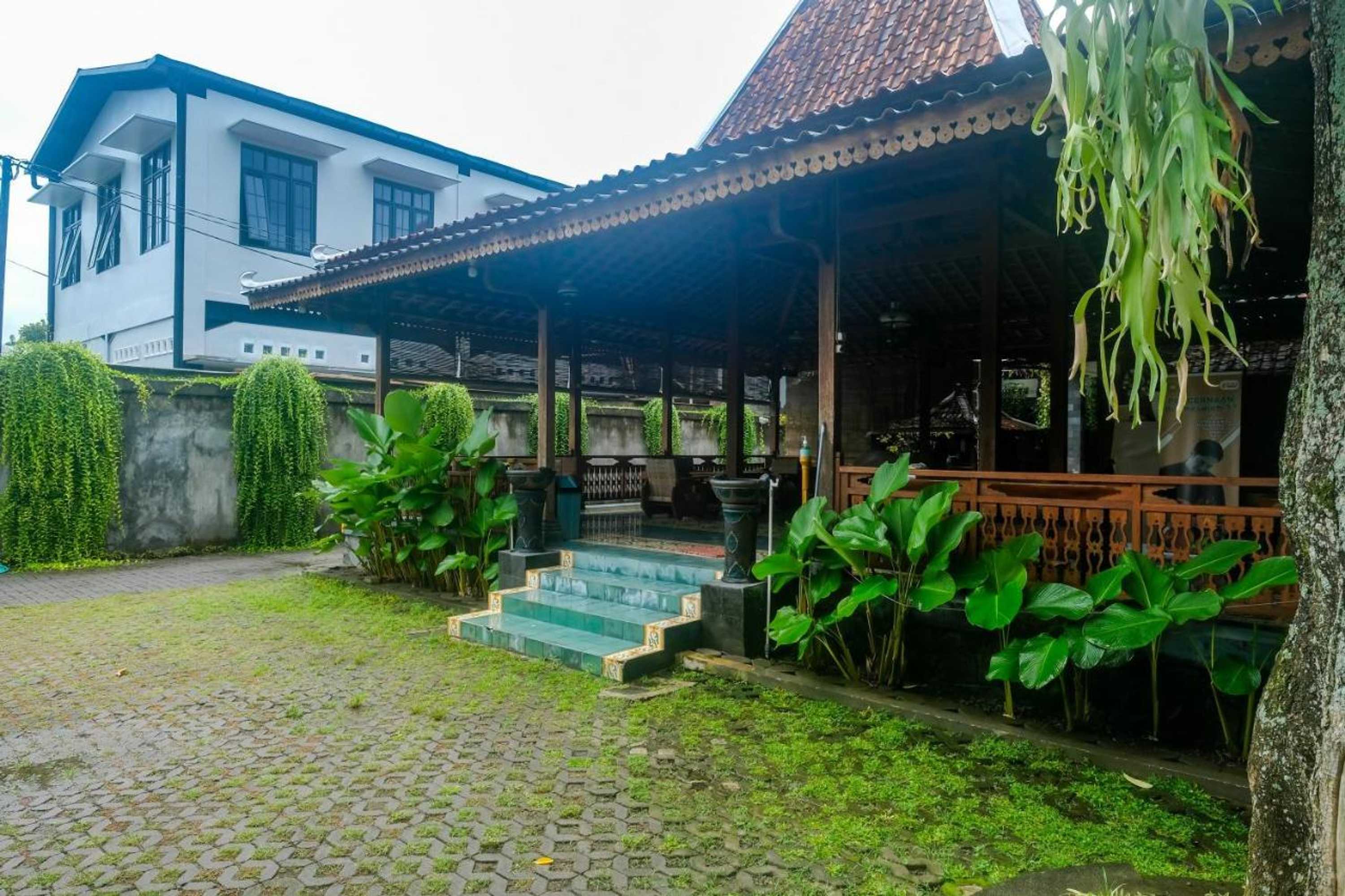 Gift card for Joglo Manggisan Syariah by Oyo Rooms Gift card for Joglo Manggisan Syariah by Oyo Rooms