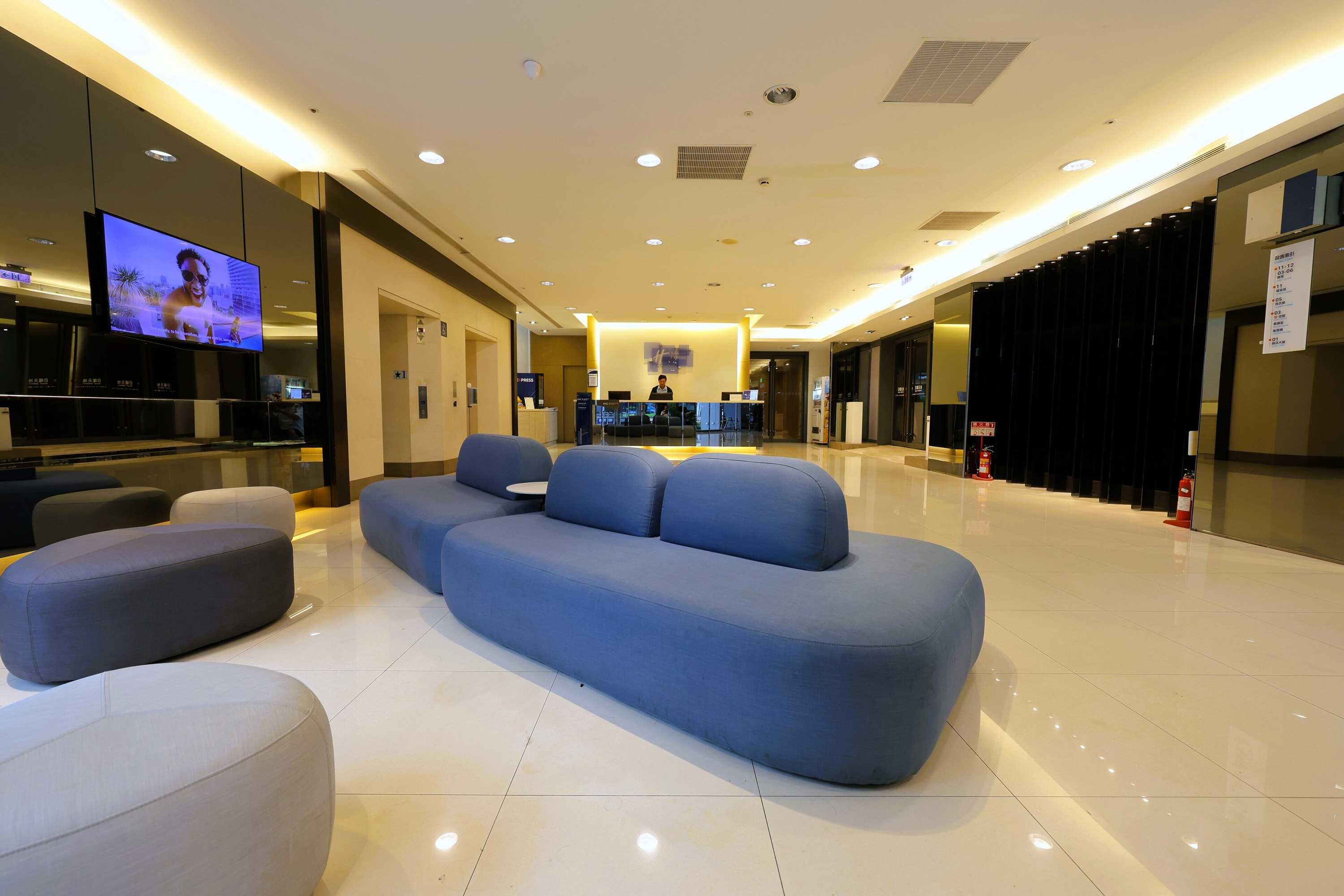 Gift card for Holiday Inn Express Taichung Park by Ihg Gift card for Holiday Inn Express Taichung Park by Ihg