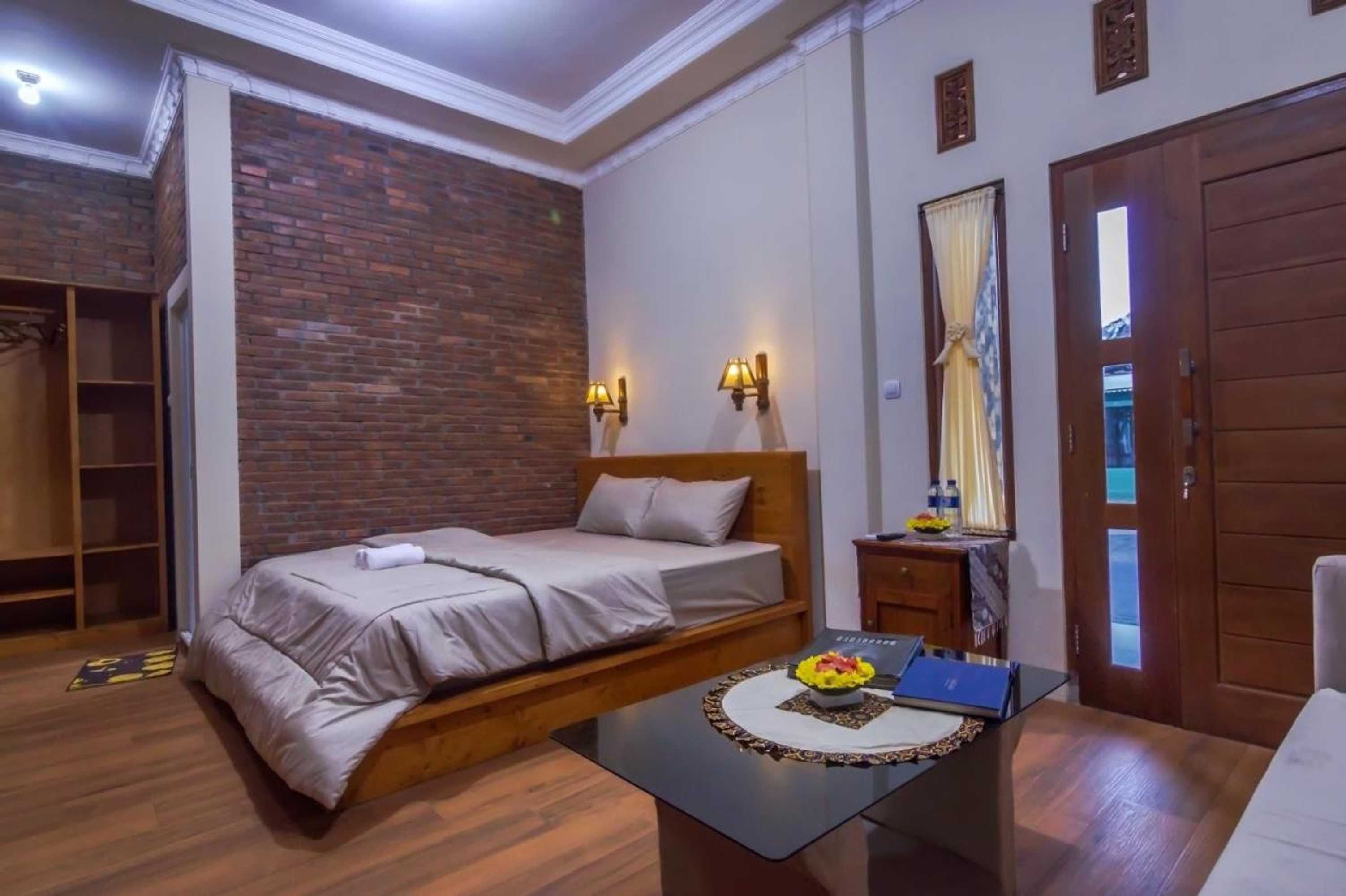 Gift card for Maher House Borobudur