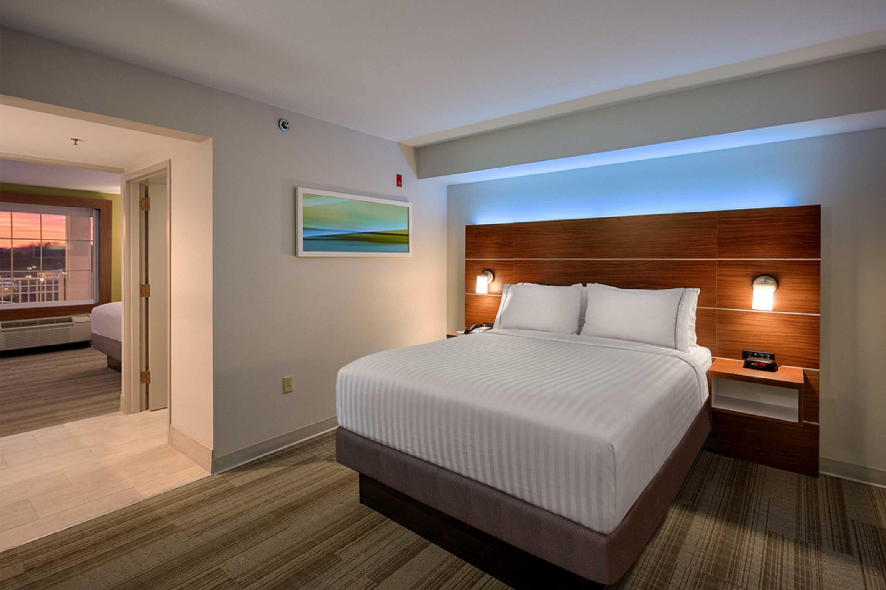 Gift card for Holiday Inn Express And Suites Pigeon Forge Sevierville by Ihg Gift card for Holiday Inn Express And Suites Pigeon Forge Sevierville by Ihg