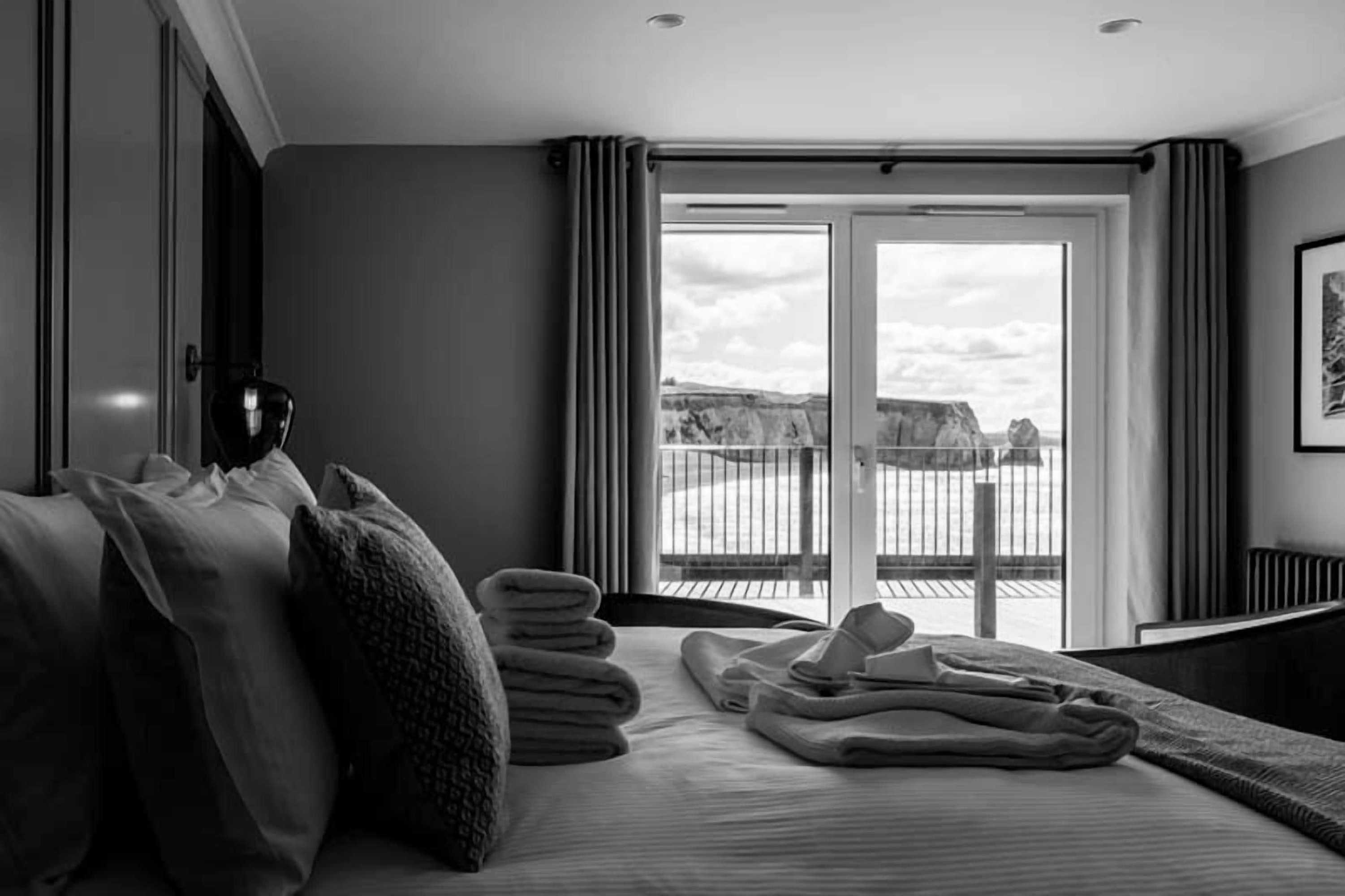 Gift card for Albion Hotel - Freshwater Bay Gift card for Albion Hotel - Freshwater Bay