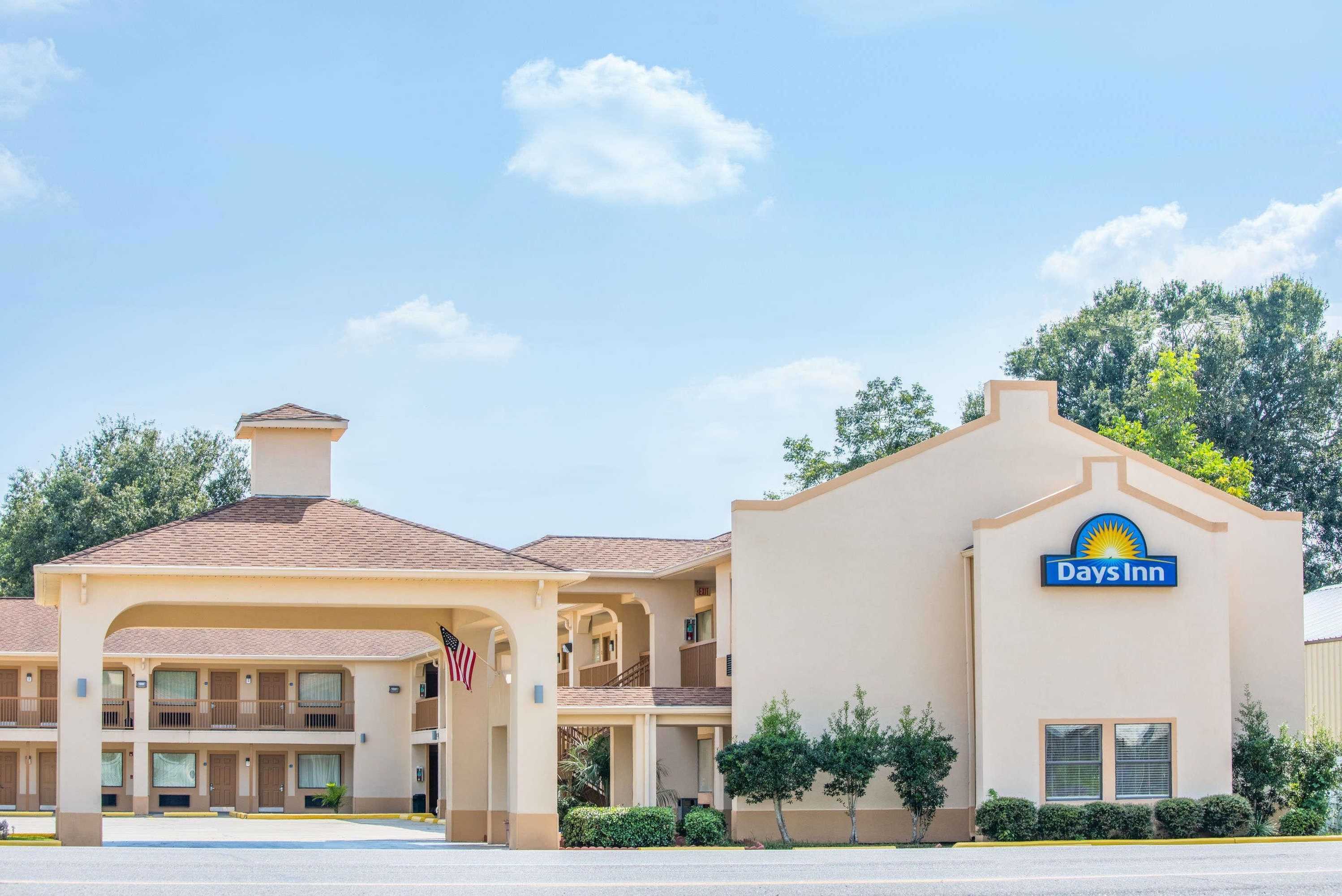 Gift card for Days Inn by Wyndham Abbeville Gift card for Days Inn by Wyndham Abbeville