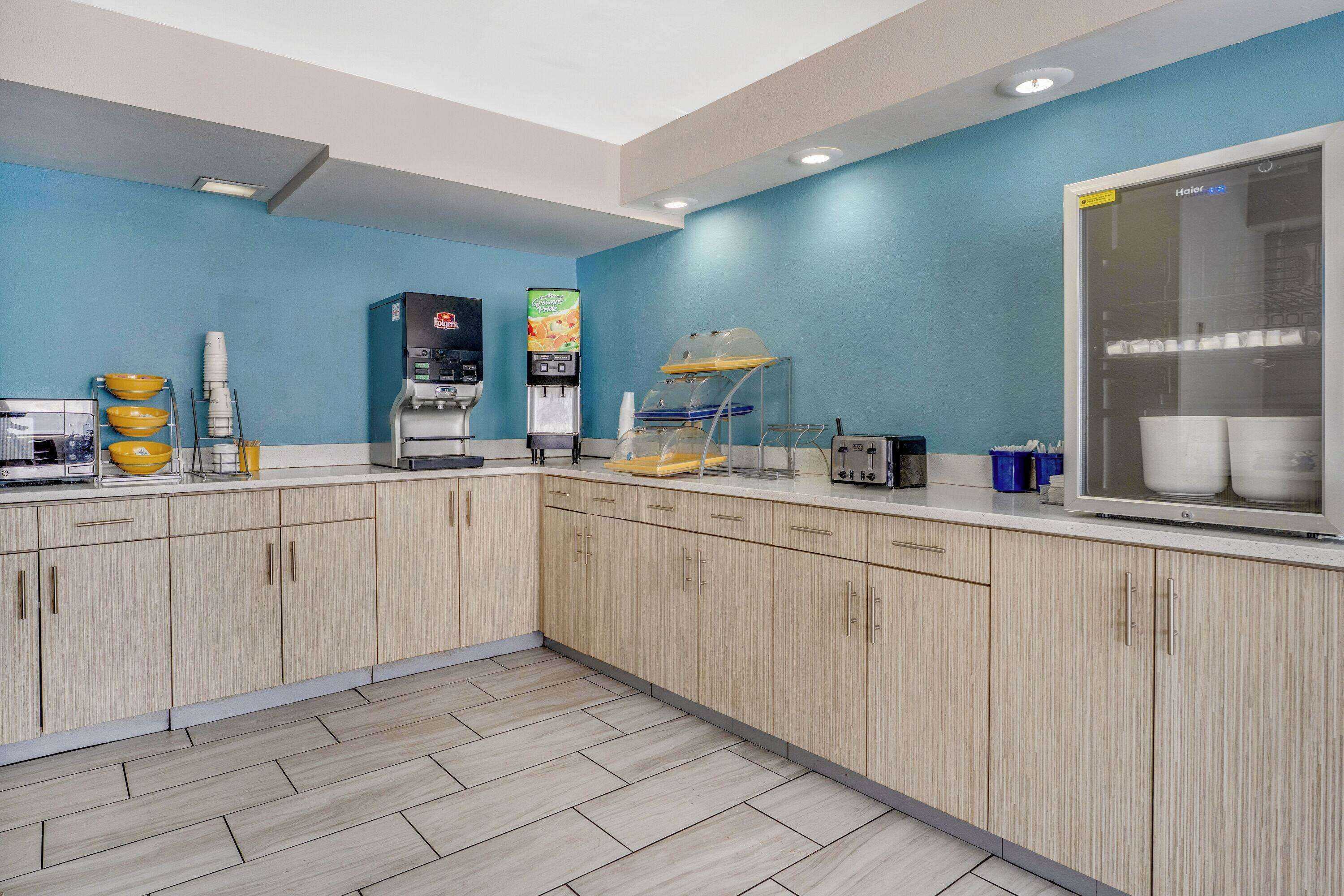 Gift card for Days Inn by Wyndham Albany Suny Gift card for Days Inn by Wyndham Albany Suny
