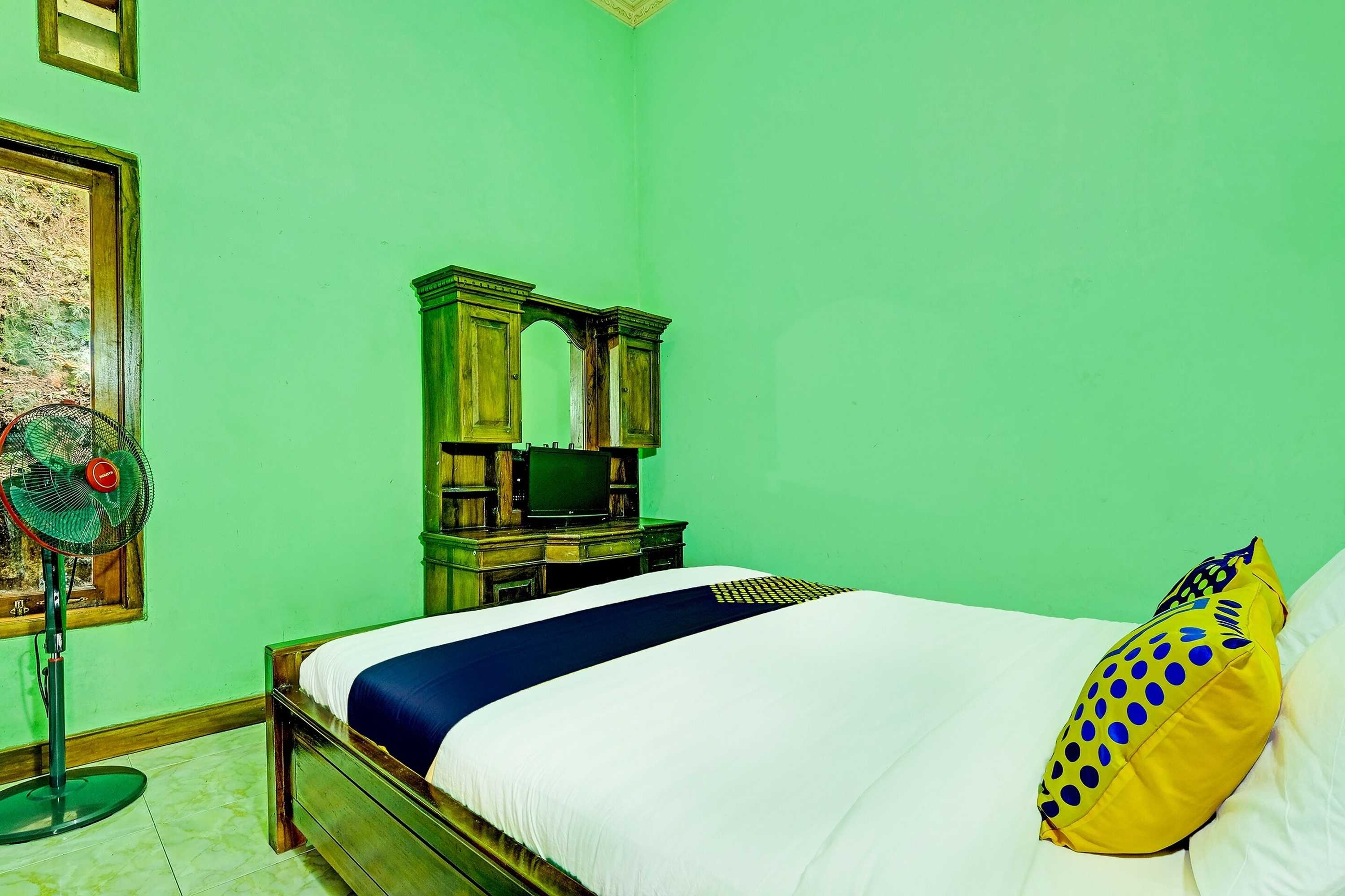 Gift card for Oyo Homes 91095 Desa Wisata Conto