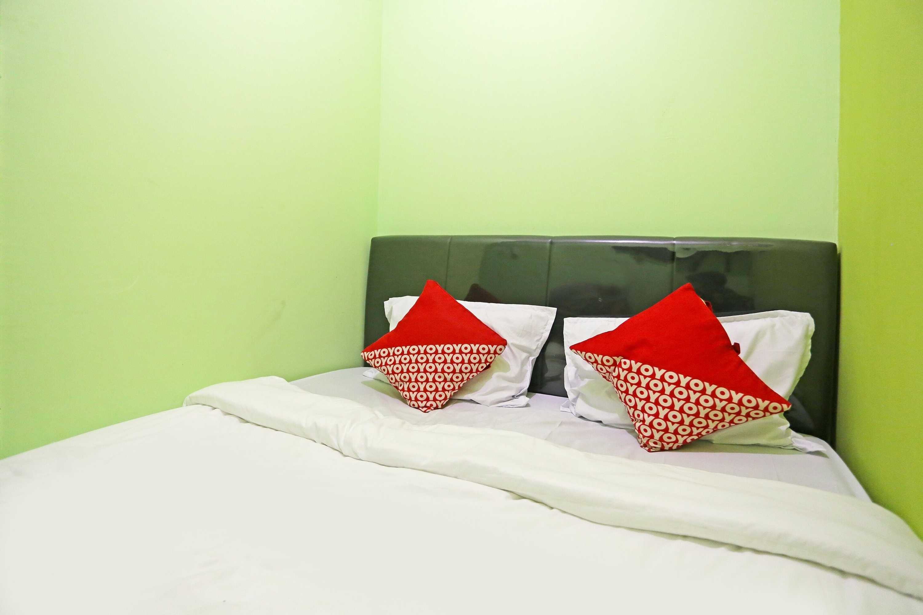 Gift card for Oyo 90848 J&b Rooms Bekasi Gift card for Oyo 90848 J&b Rooms Bekasi