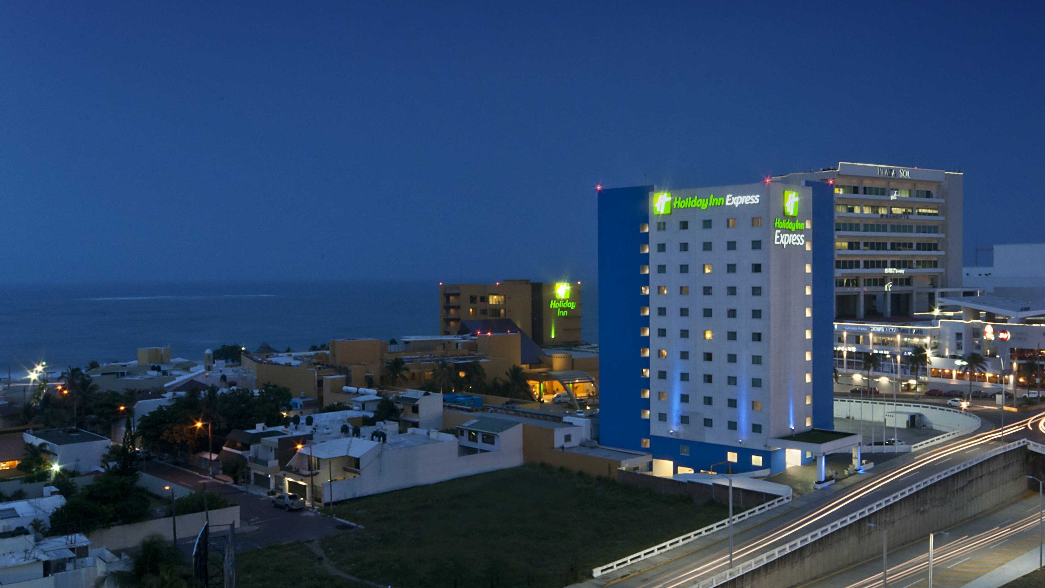 Gift card for Holiday Inn Express Veracruz Boca Del Rio by Ihg Gift card for Holiday Inn Express Veracruz Boca Del Rio by Ihg