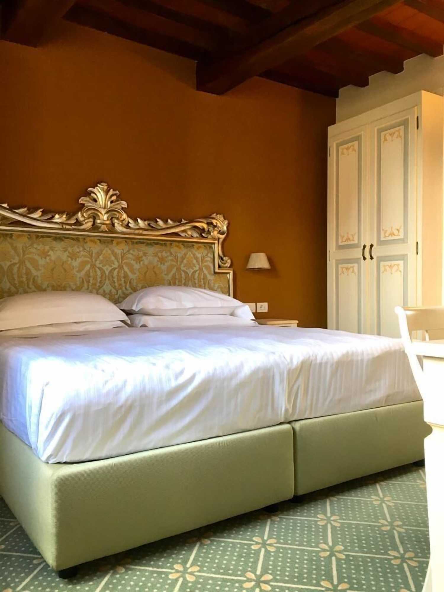 Gift card for Hotel Villa San Lucchese Gift card for Hotel Villa San Lucchese