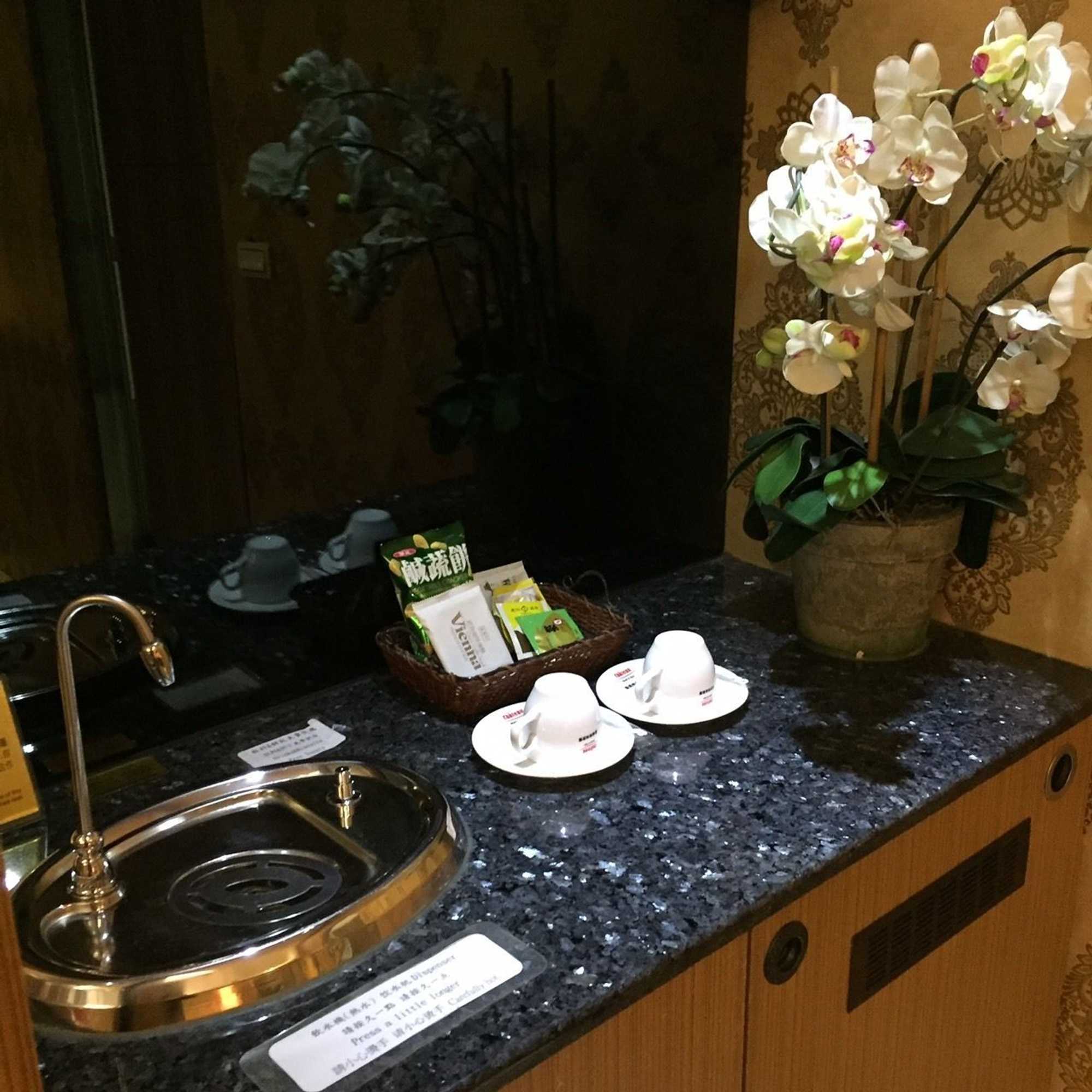 Gift card for Chateau Motel & Spa - Qiaotou
