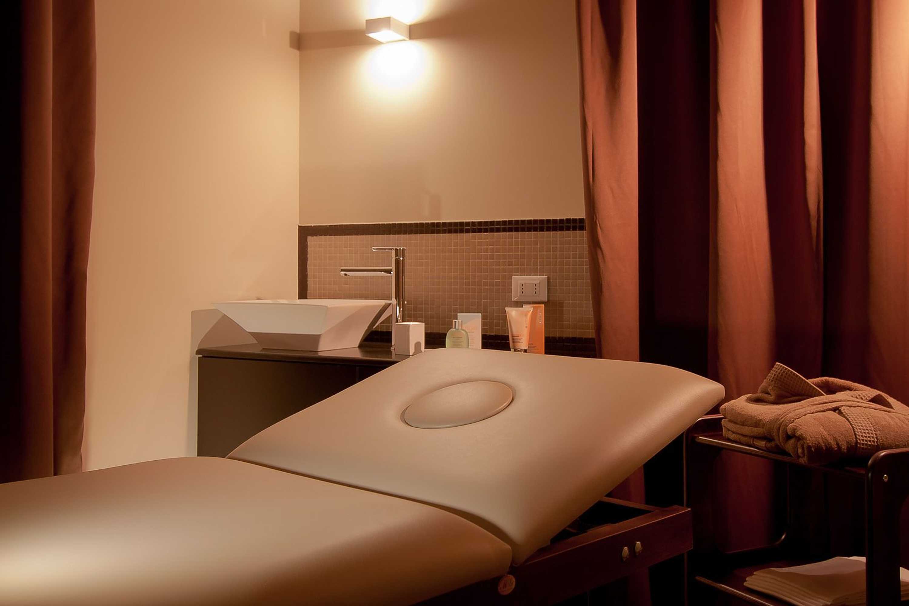 Gift card for Hotel Arnolfo & Aqua Laetitia Spa And Beauty Gift card for Hotel Arnolfo & Aqua Laetitia Spa And Beauty