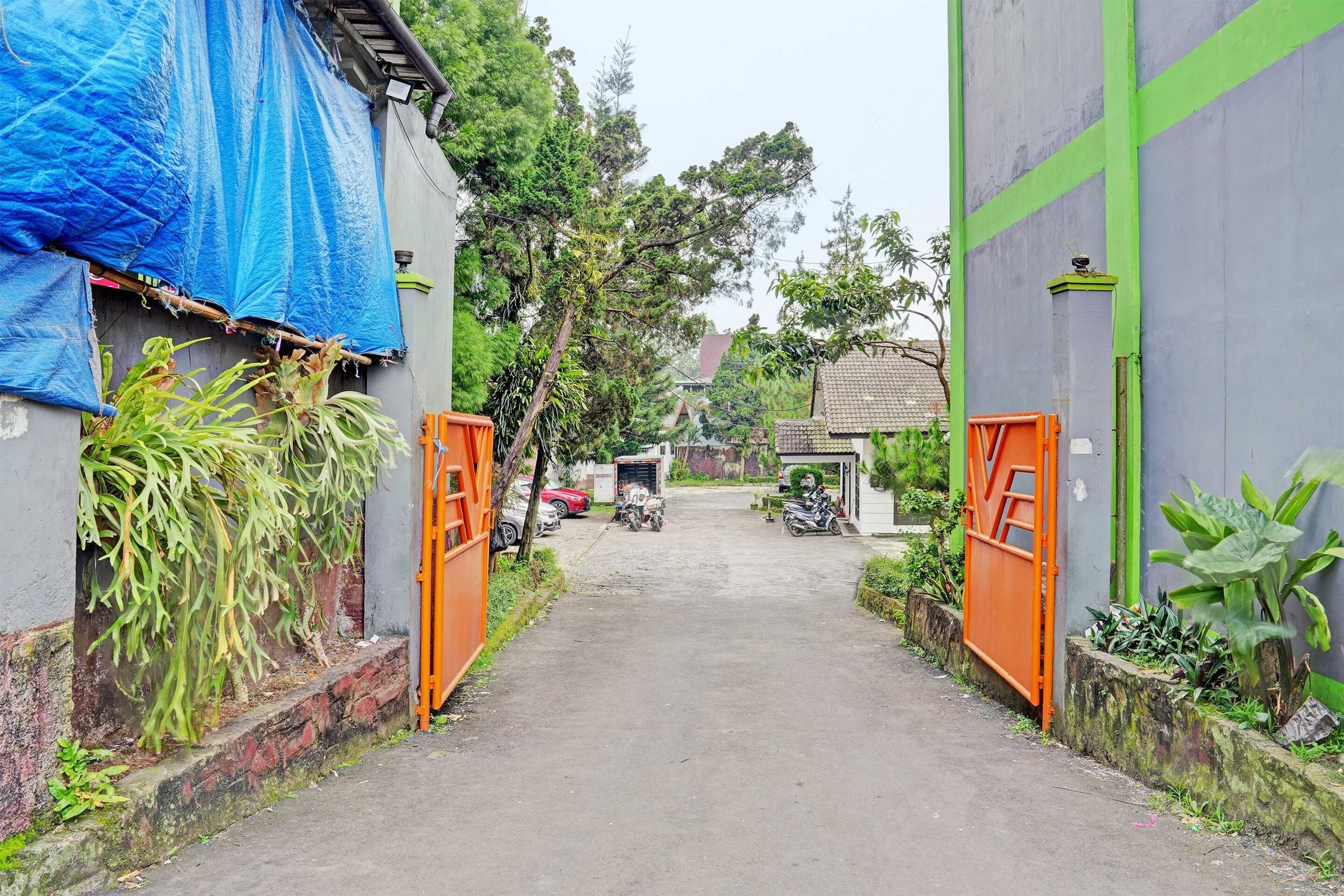 Gift card for Oyo 92324 Hotel Sinar Rejeki