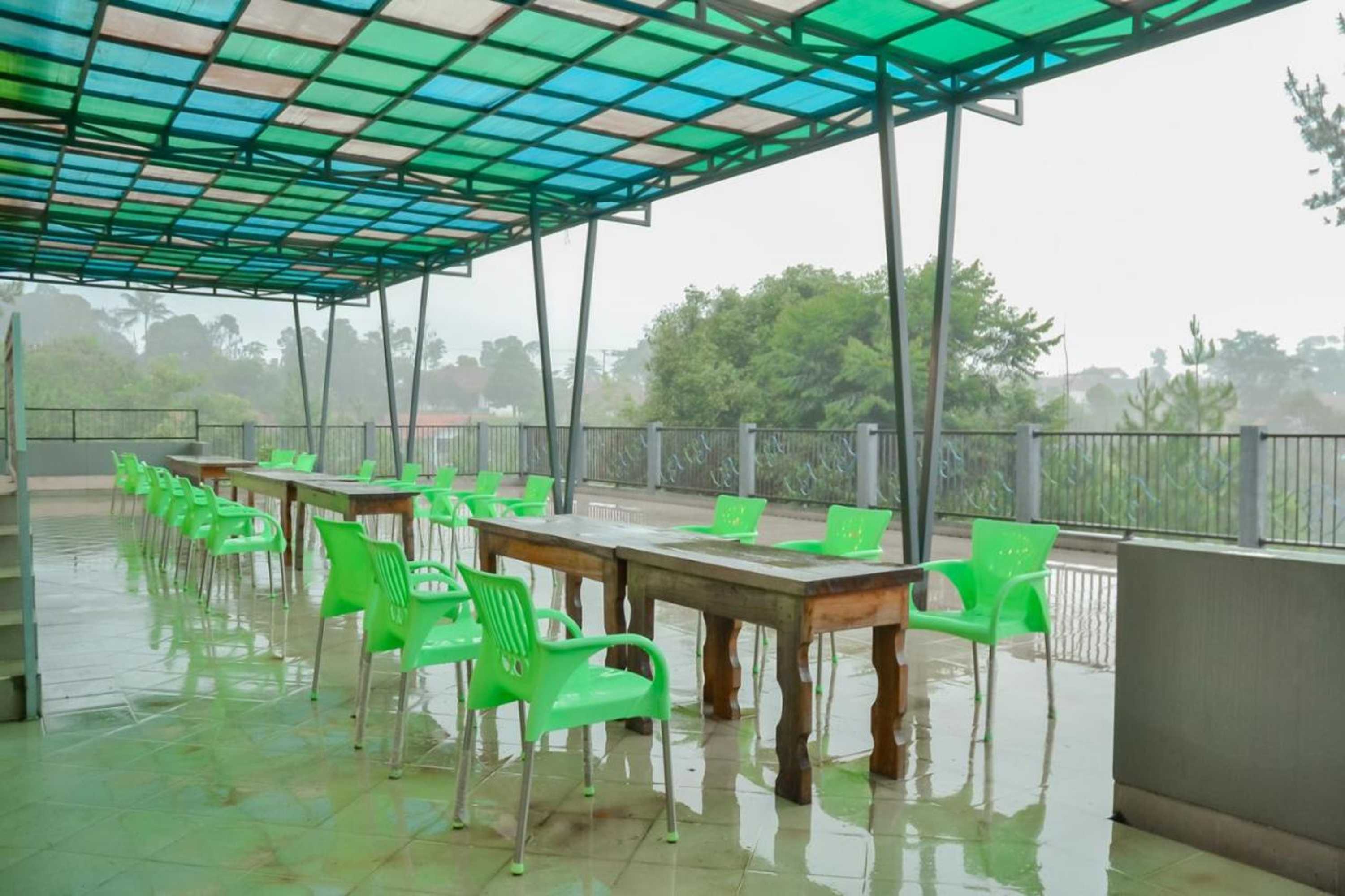 Gift card for Bumi Ciboled Mitra Reddoorz Near Gerbang Tol Pamulihan