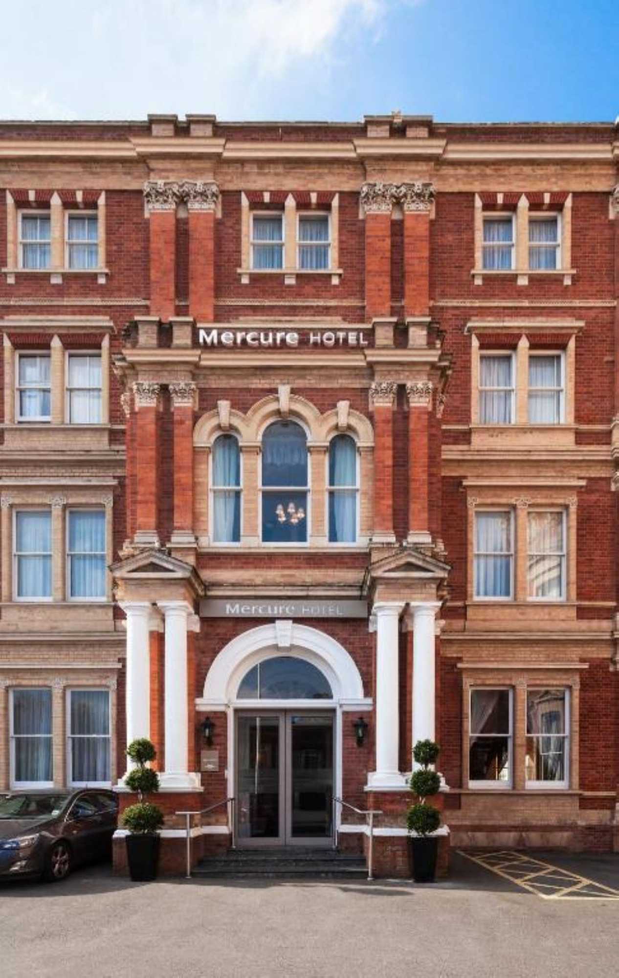 Gift card for Mercure Exeter Rougemont Hotel Gift card for Mercure Exeter Rougemont Hotel