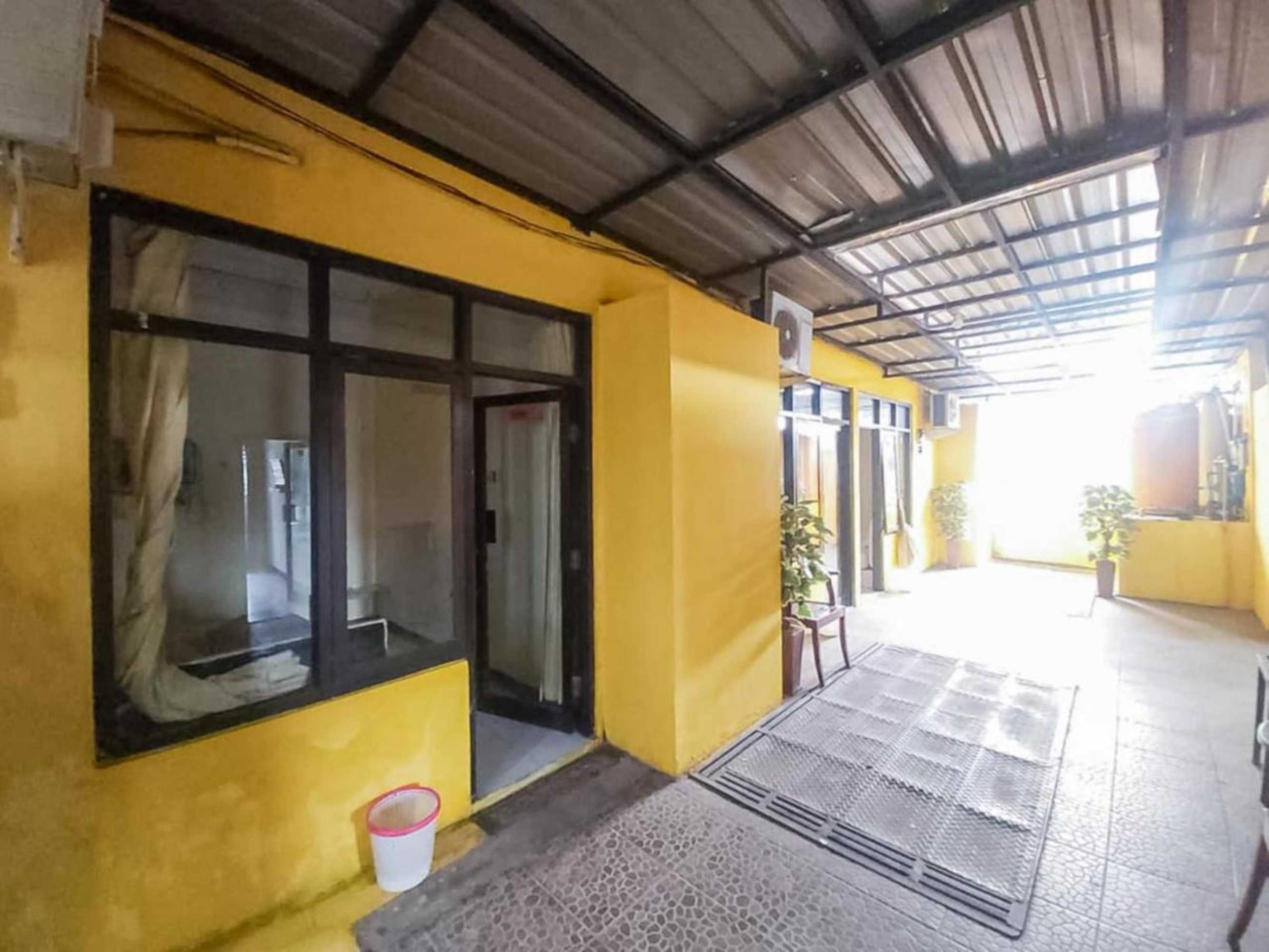 Gift card for De Luck Homestay Near Alun Alun Sidoarjo Mitra Reddoorz Gift card for De Luck Homestay Near Alun Alun Sidoarjo Mitra Reddoorz